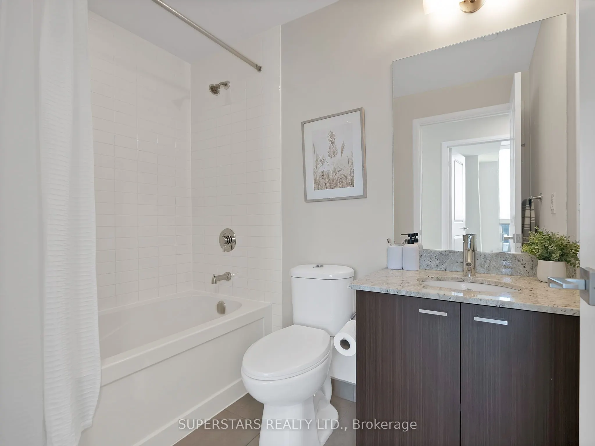 88 Sheppard Avenue E, #1802