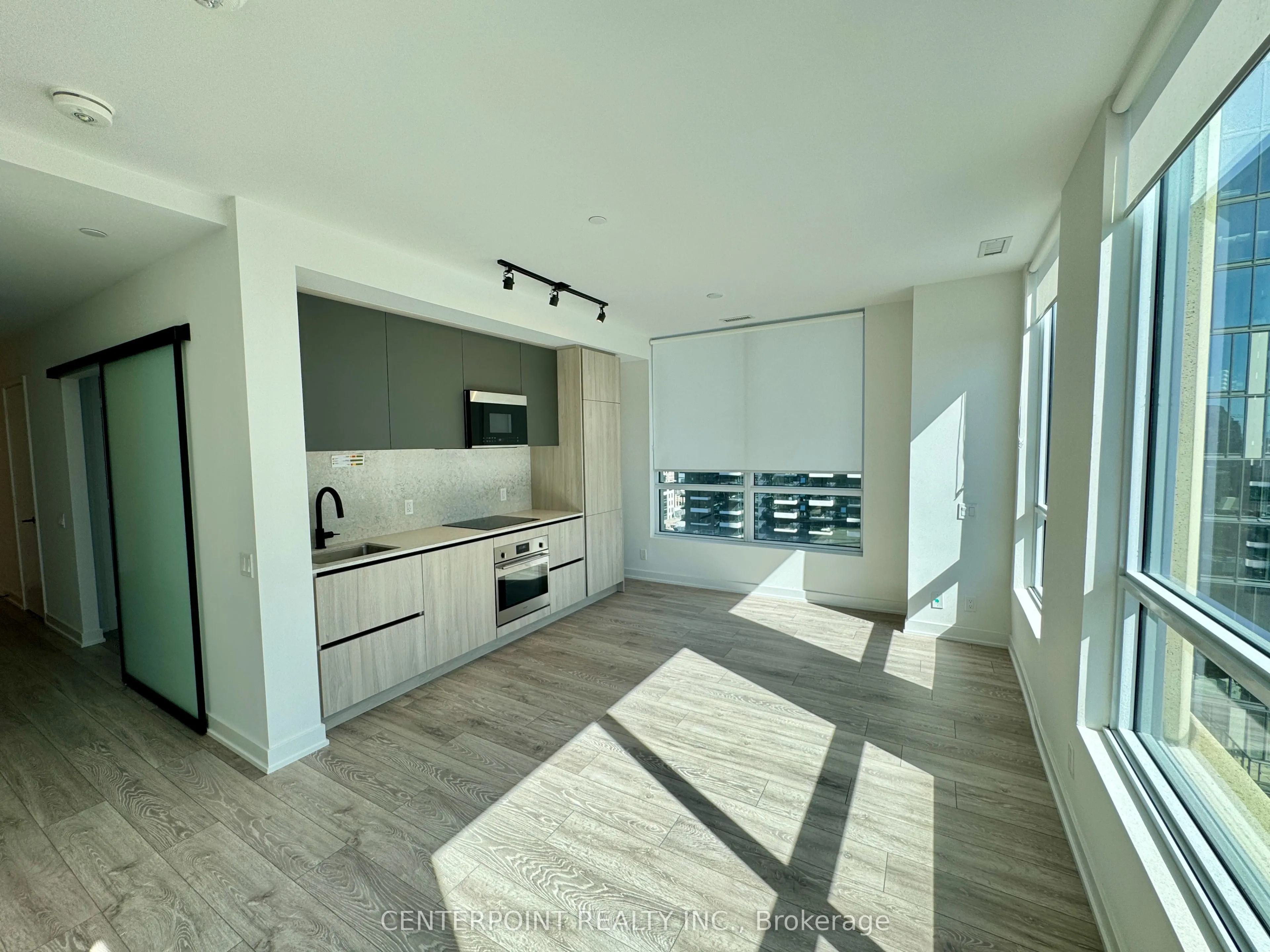 108 Peter Street, #1906