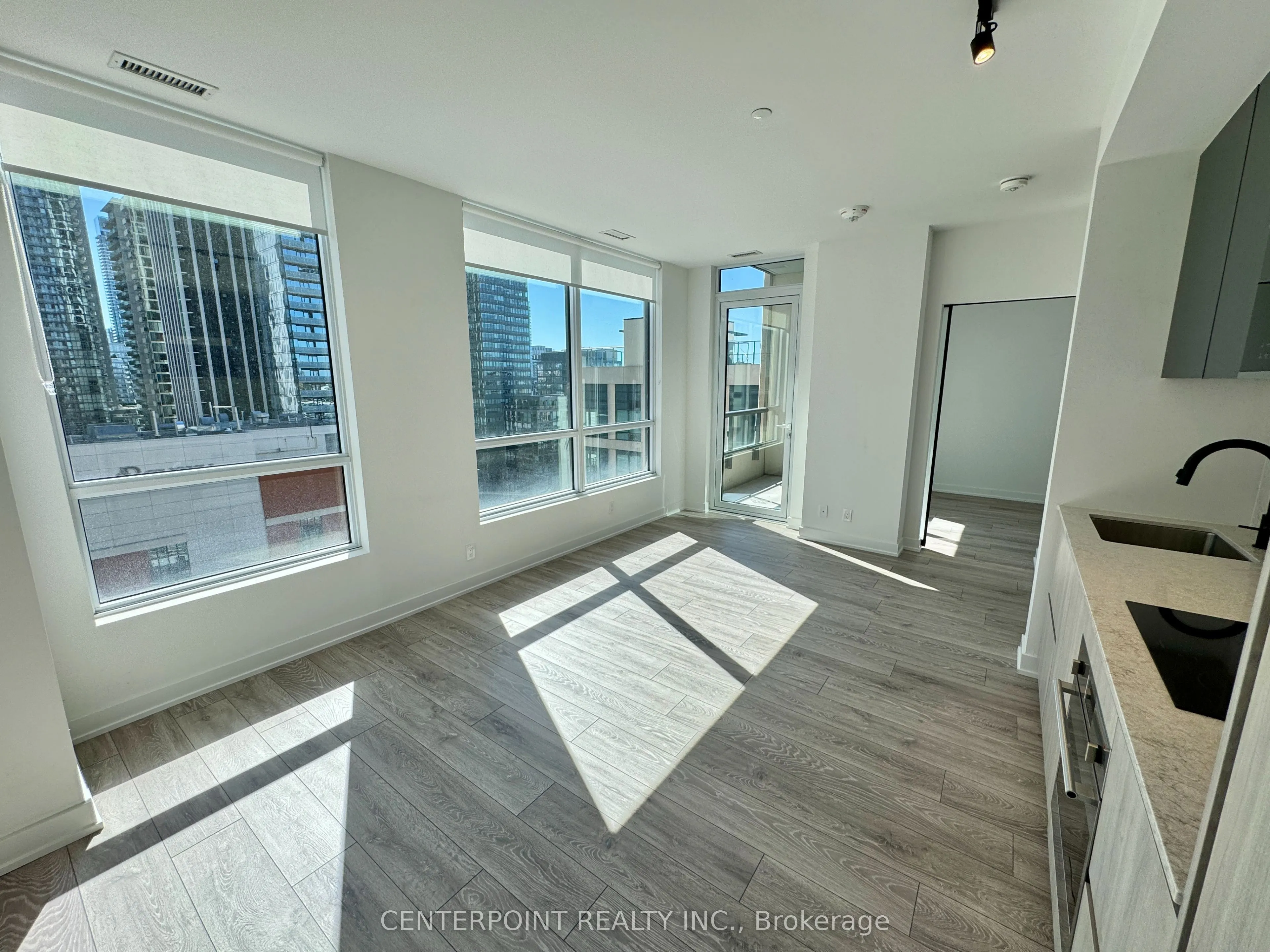 108 Peter Street, #1906