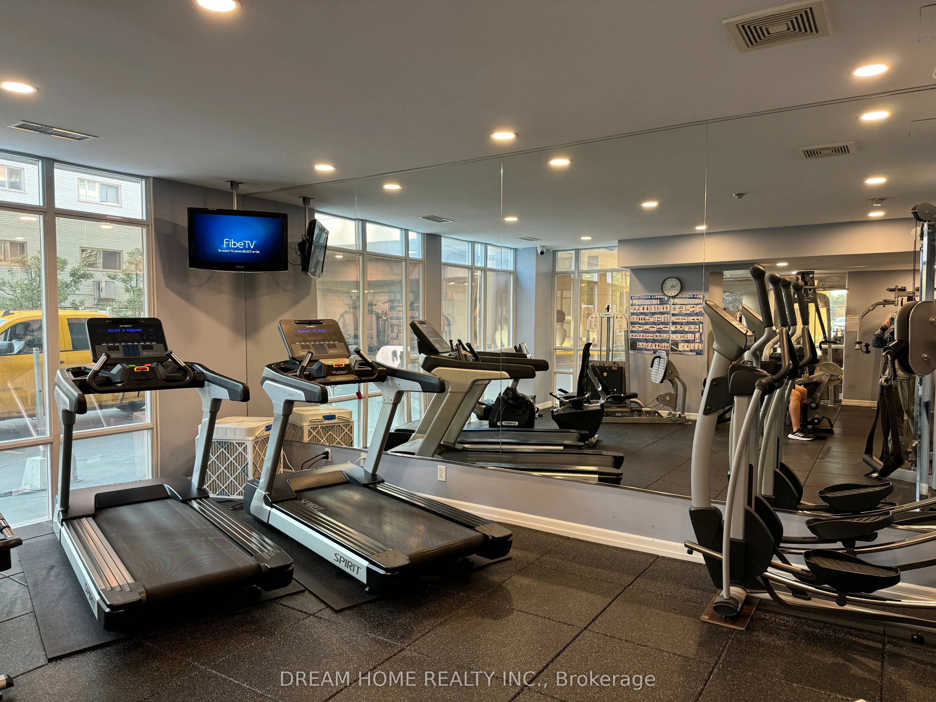 934 Mount Pleasant Road, #20