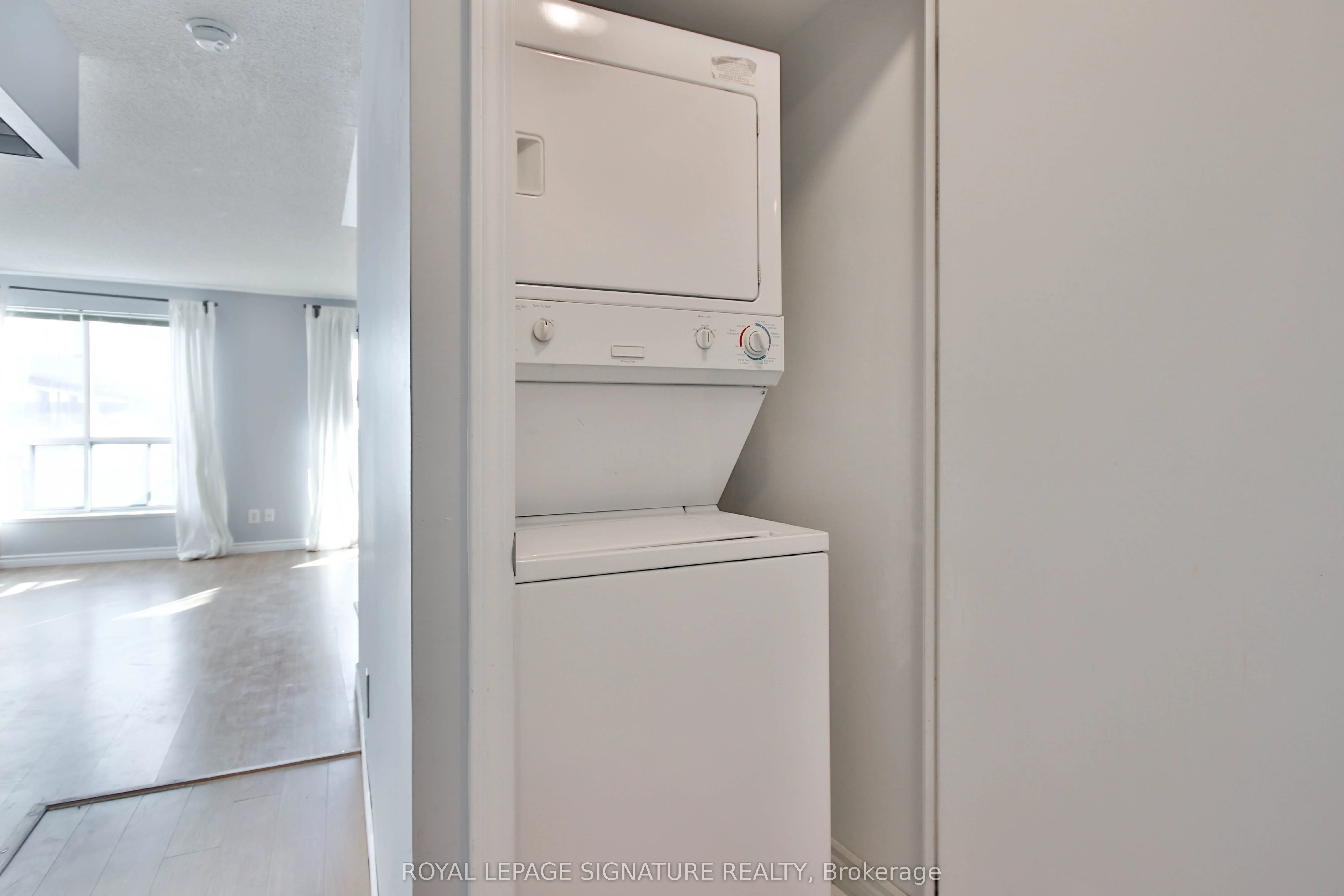 410 Queens Quay W, #502