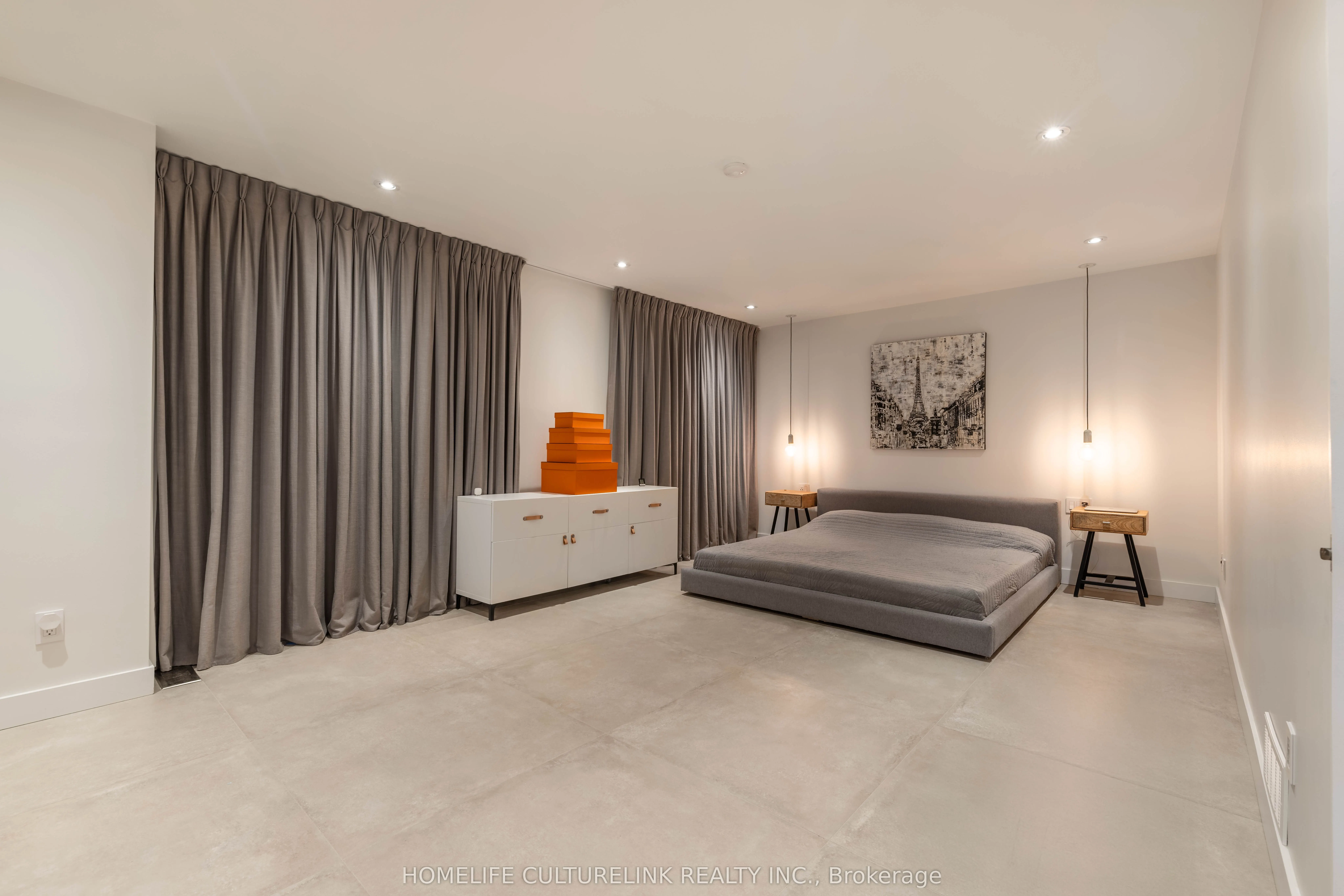 15 Salonica Road
