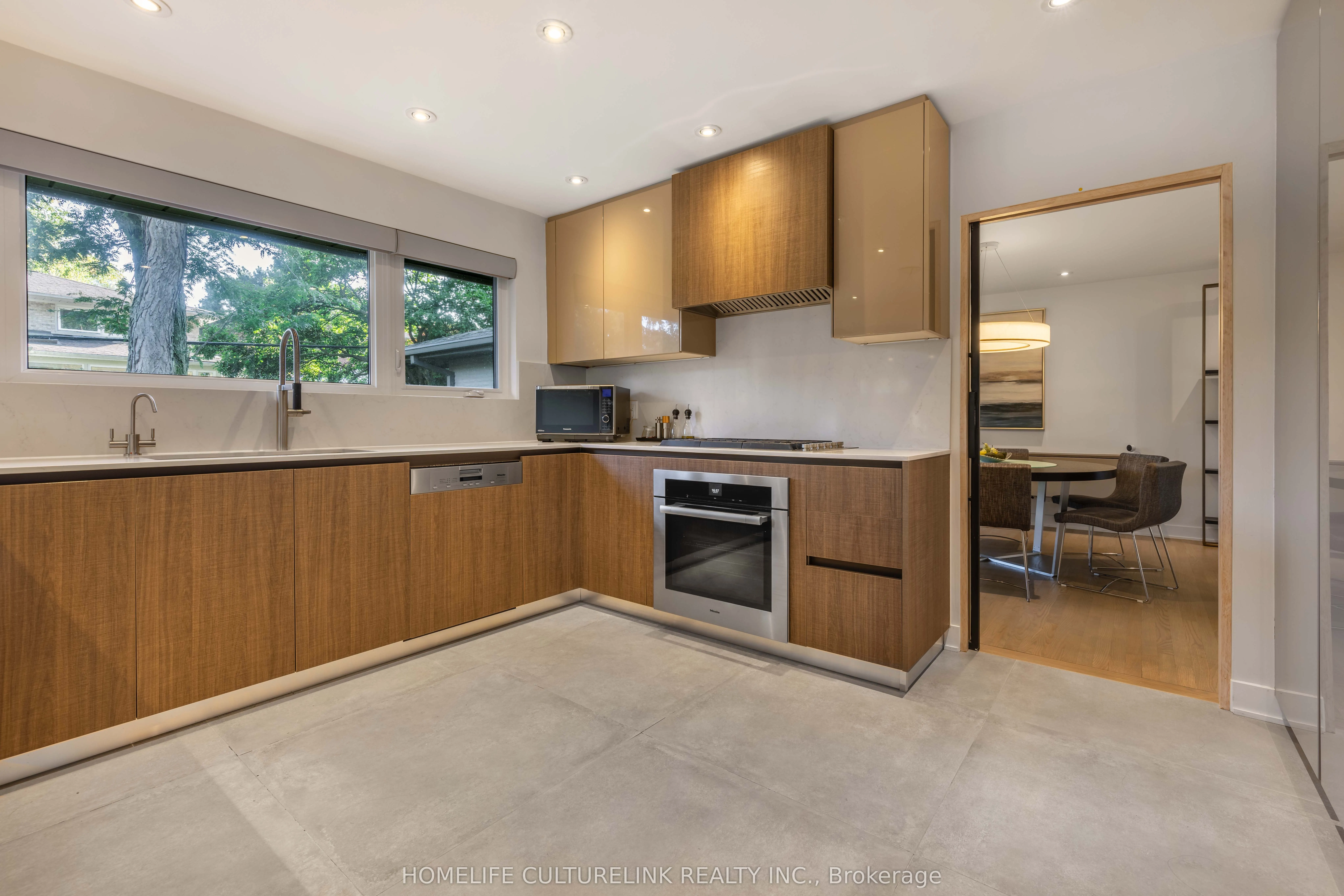 15 Salonica Road