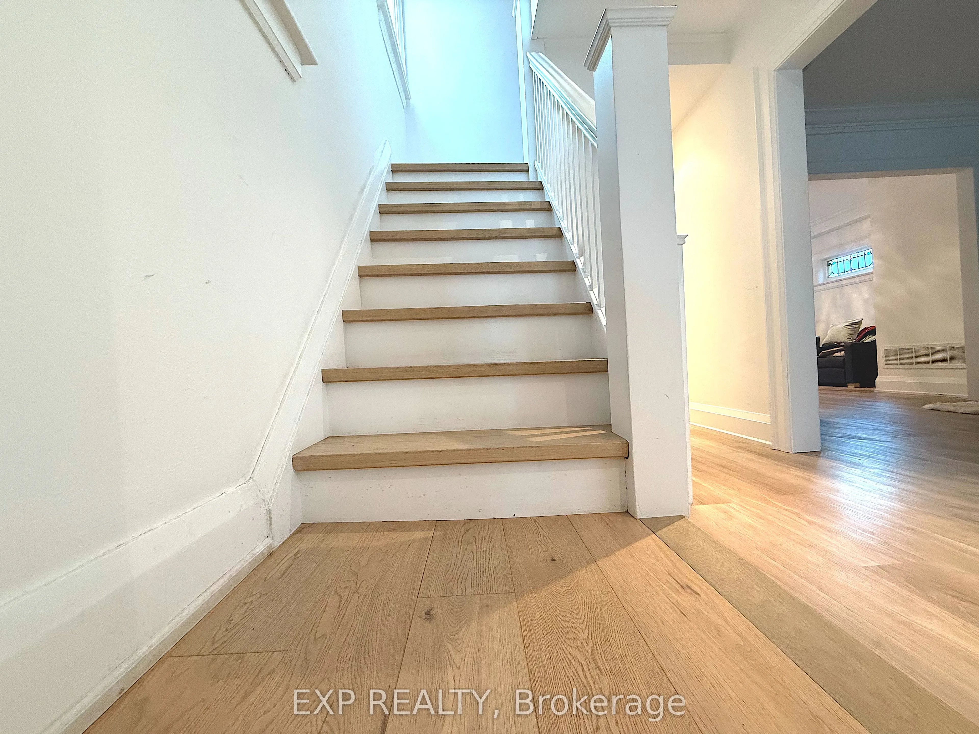28 Maxwell Avenue