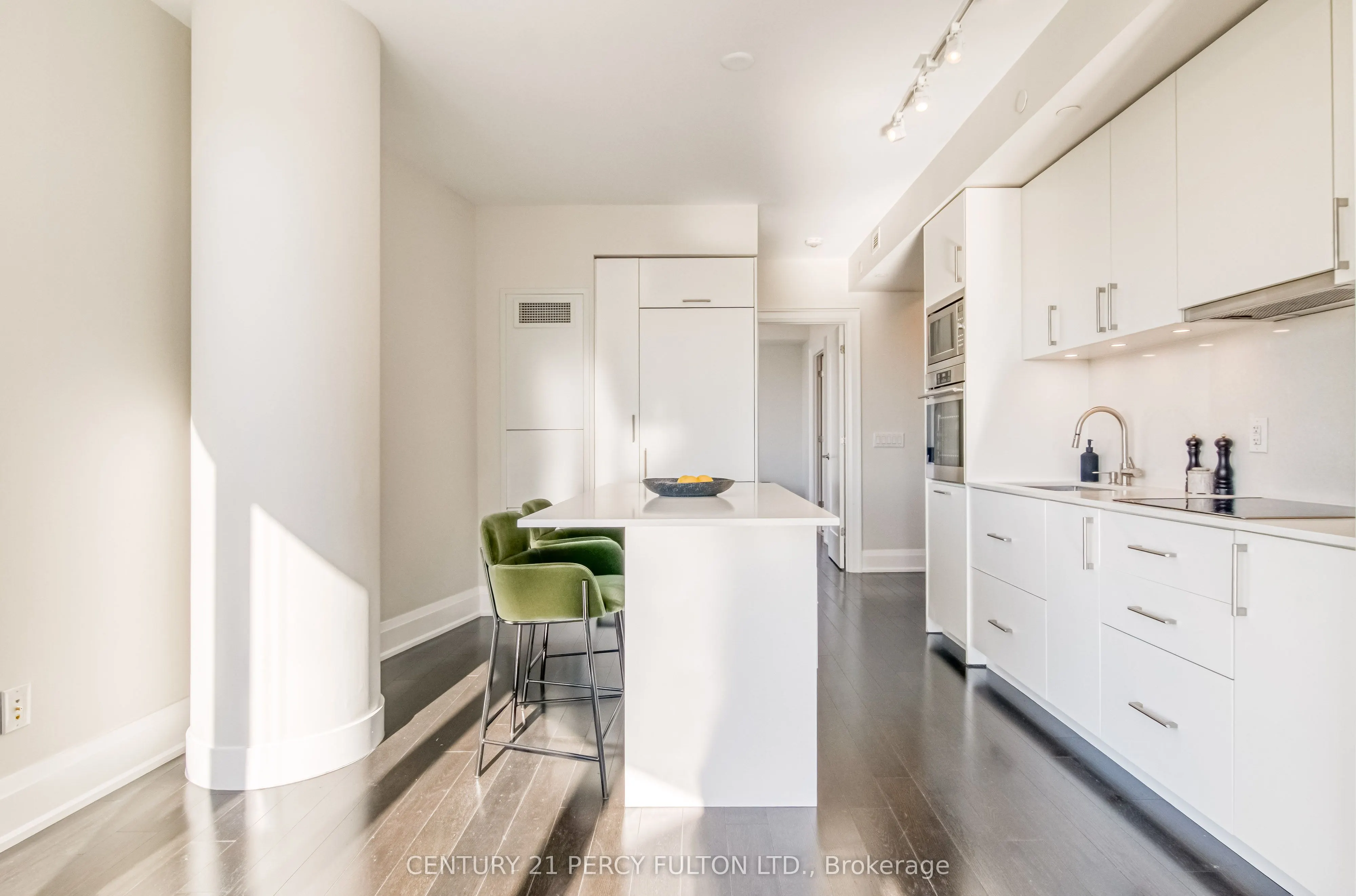 88 Cumberland Street, #904