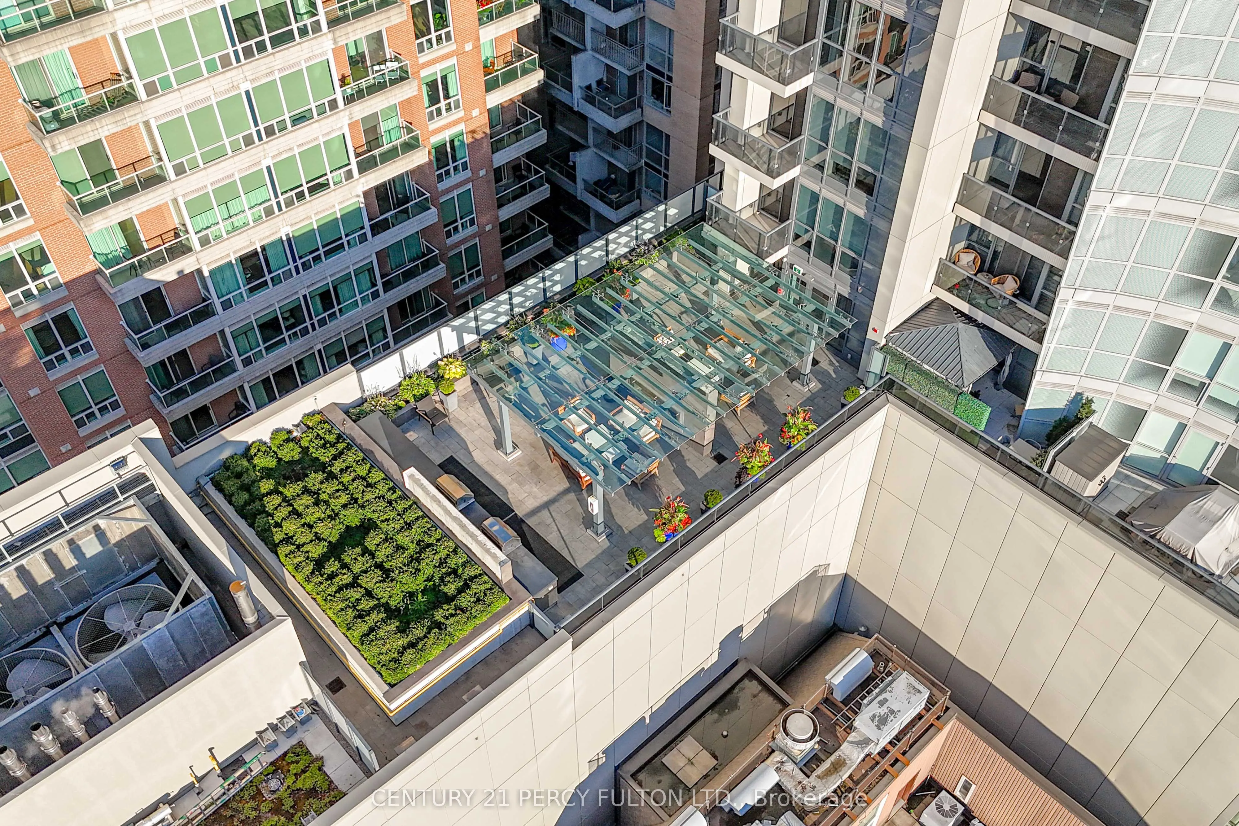 88 Cumberland Street, #904