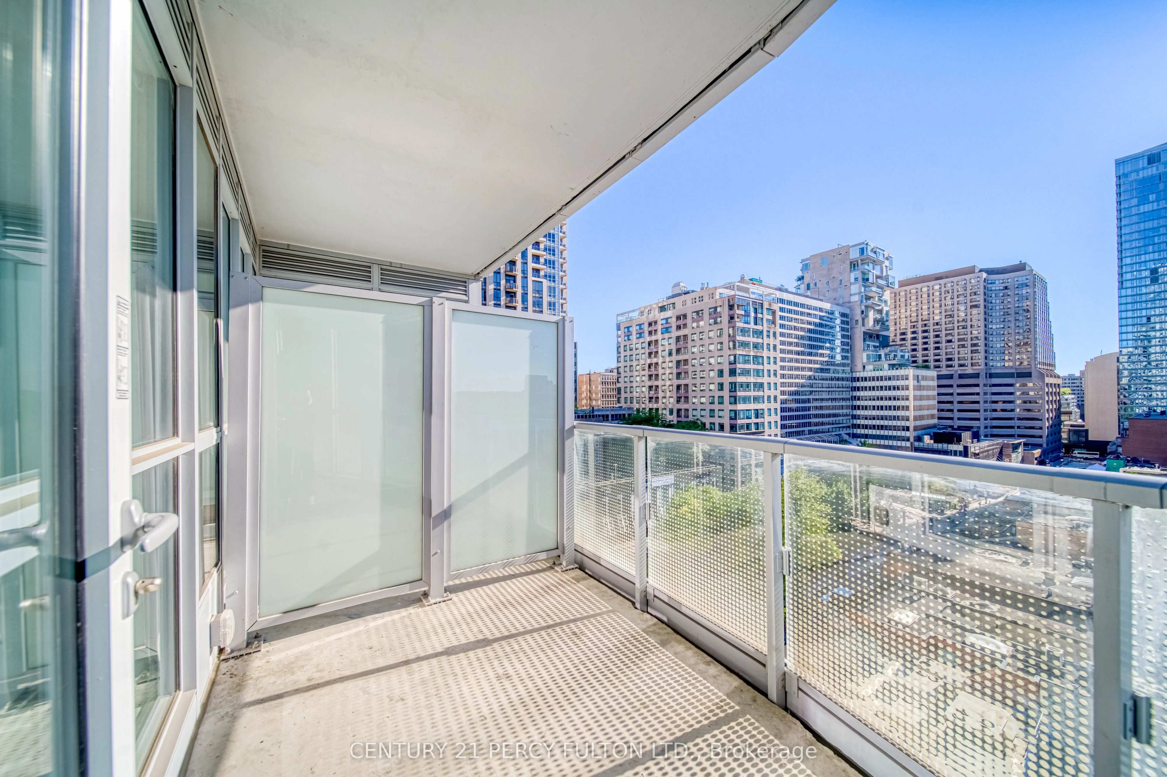 88 Cumberland Street, #904