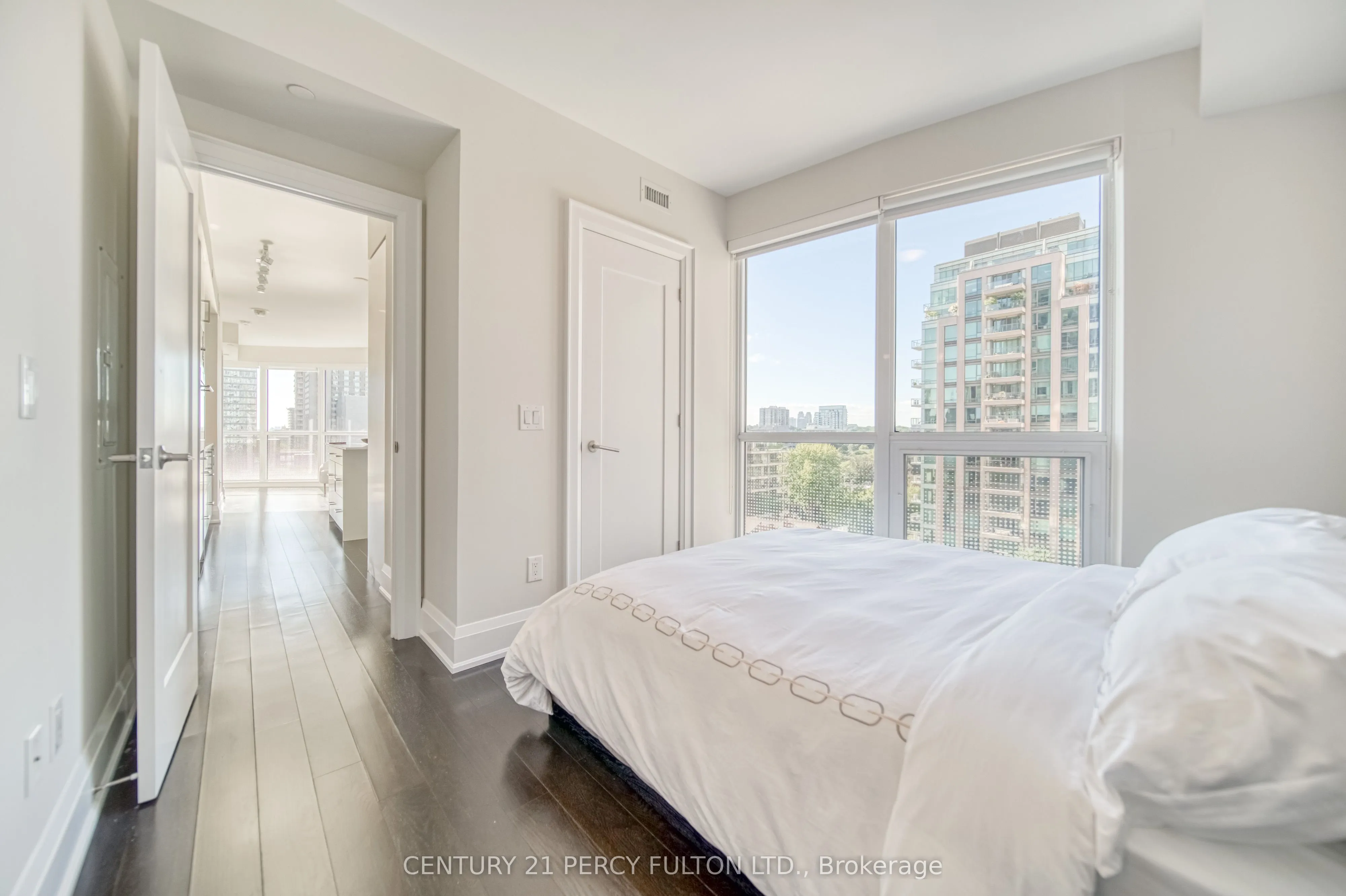 88 Cumberland Street, #904