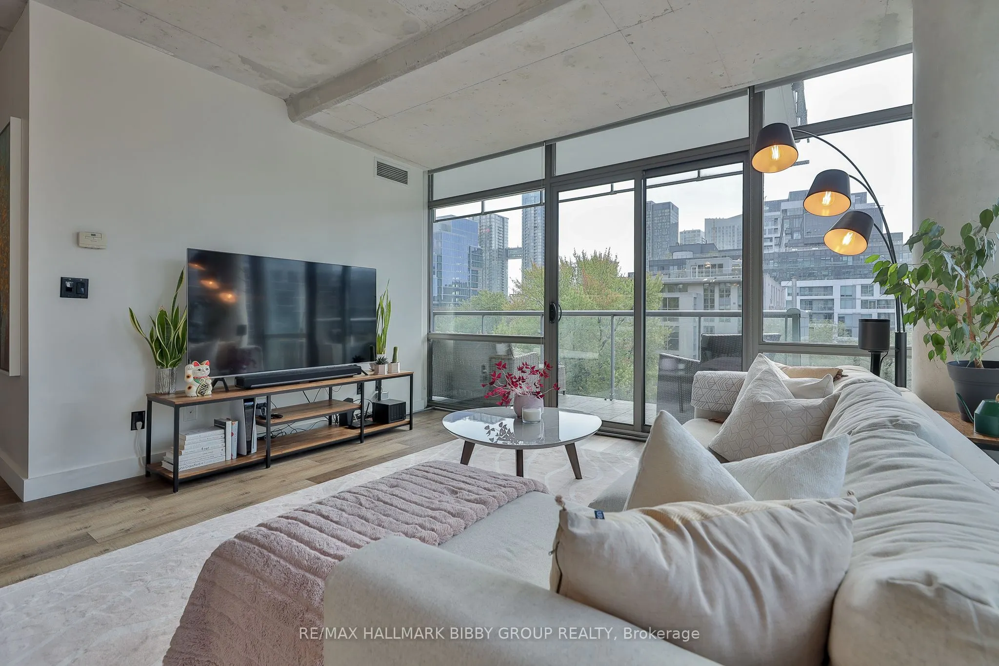 55 Stewart Street, #731