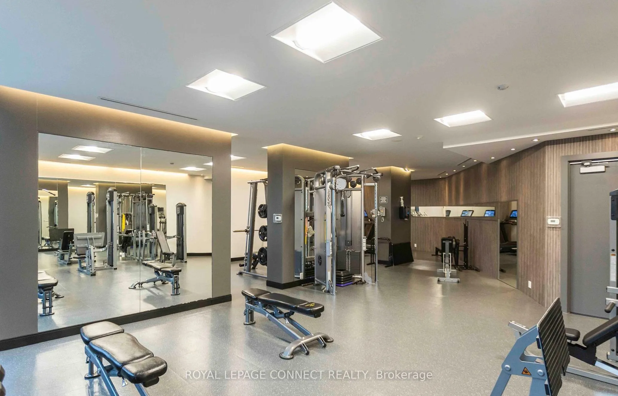 500 Sherbourne Street, #812