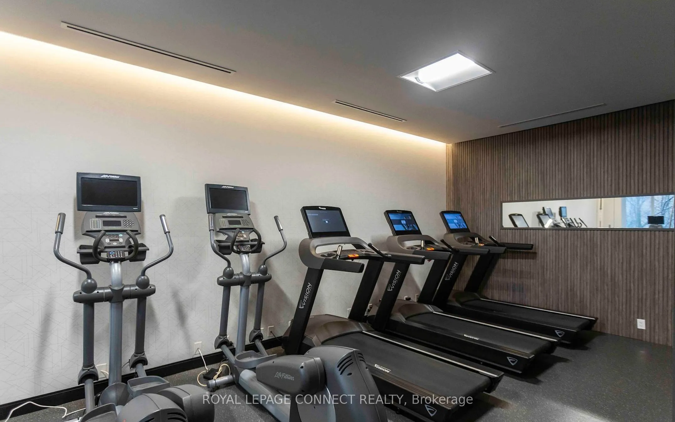 500 Sherbourne Street, #812