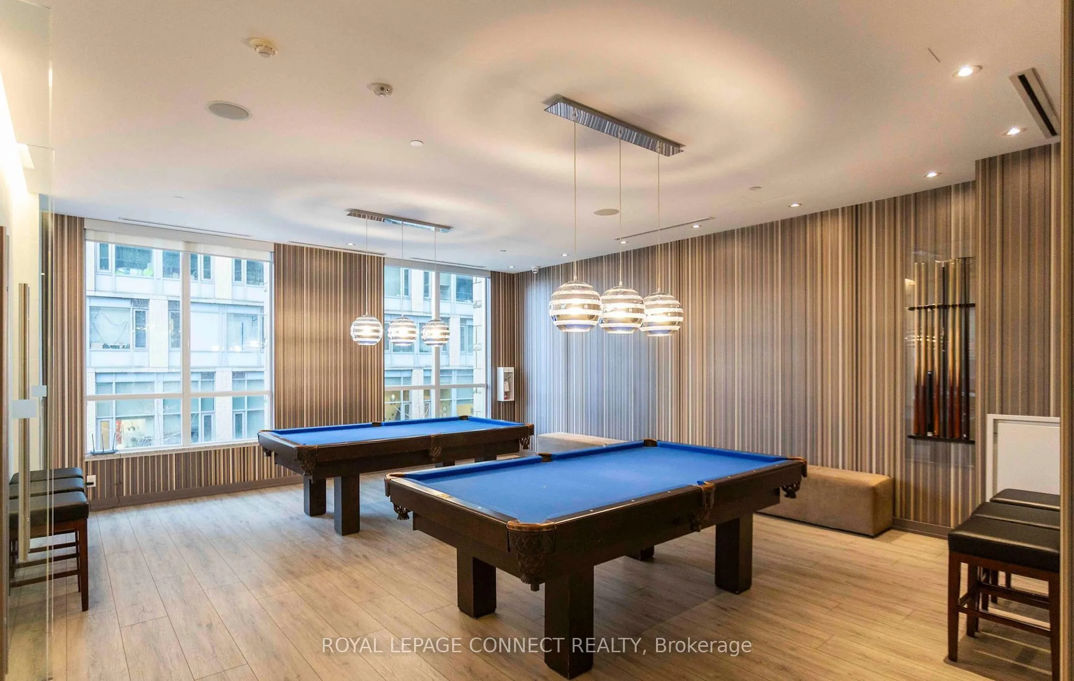 500 Sherbourne Street, #812