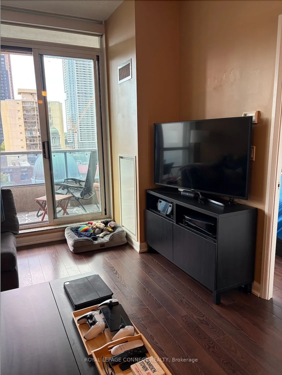 500 Sherbourne Street, #812