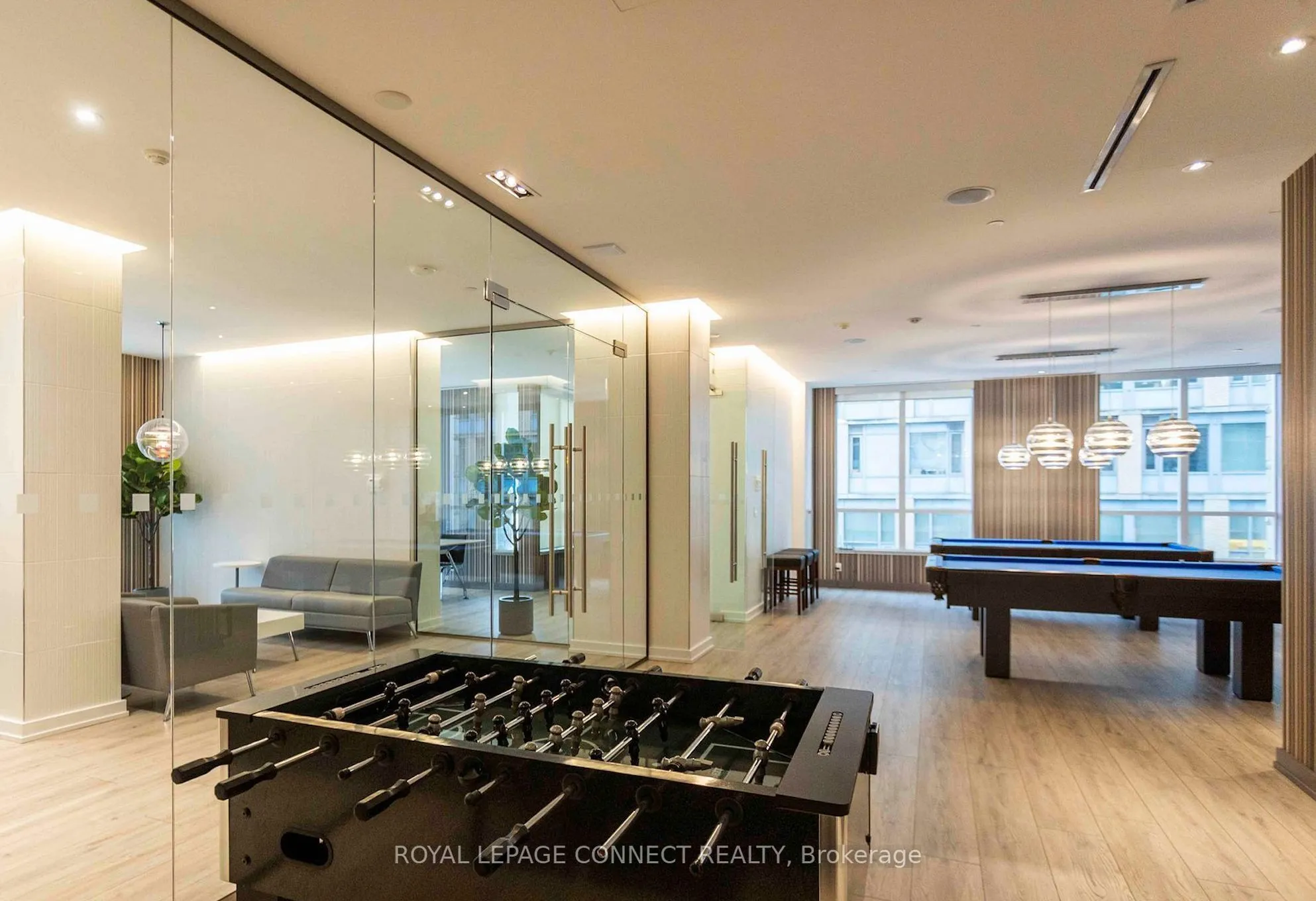 500 Sherbourne Street, #812