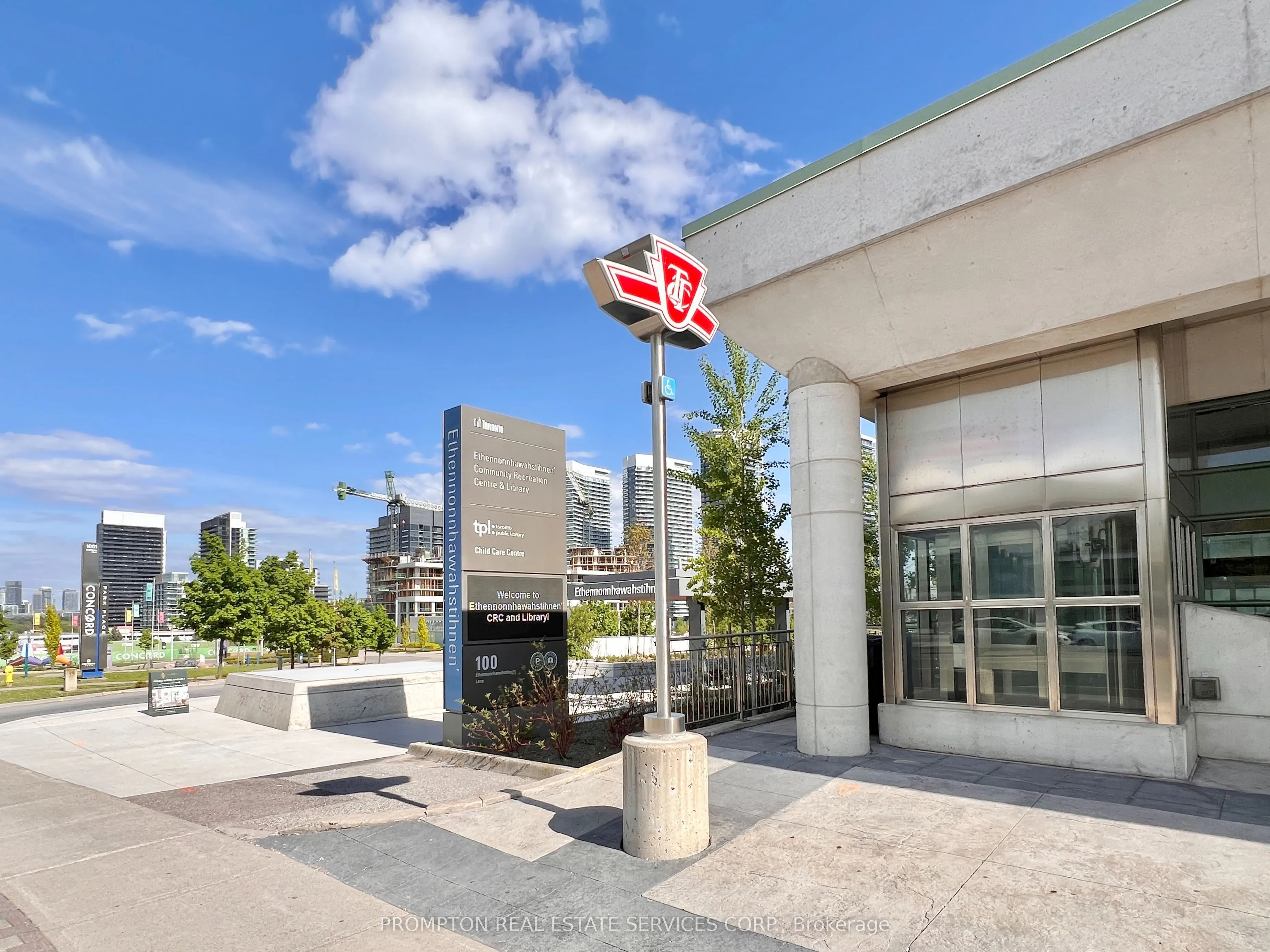 117 McMahon Drive, #907