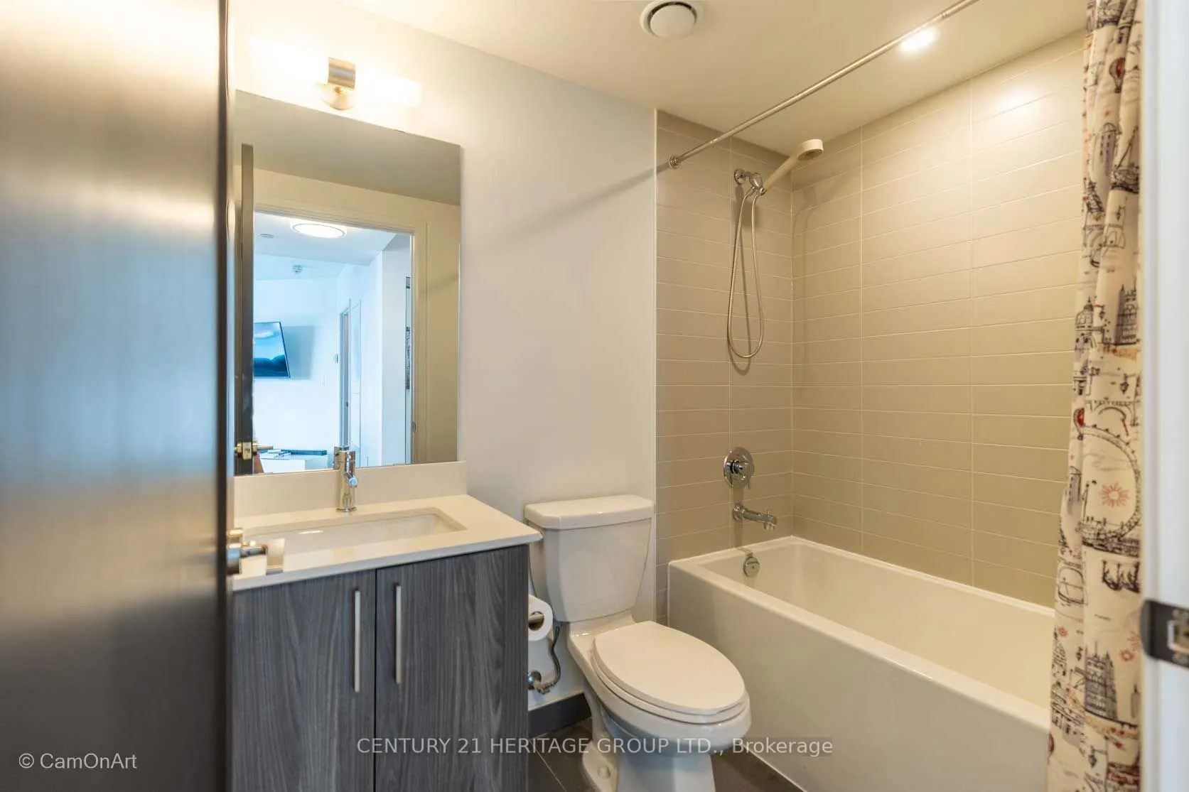 27 Bathurst Street, #1001