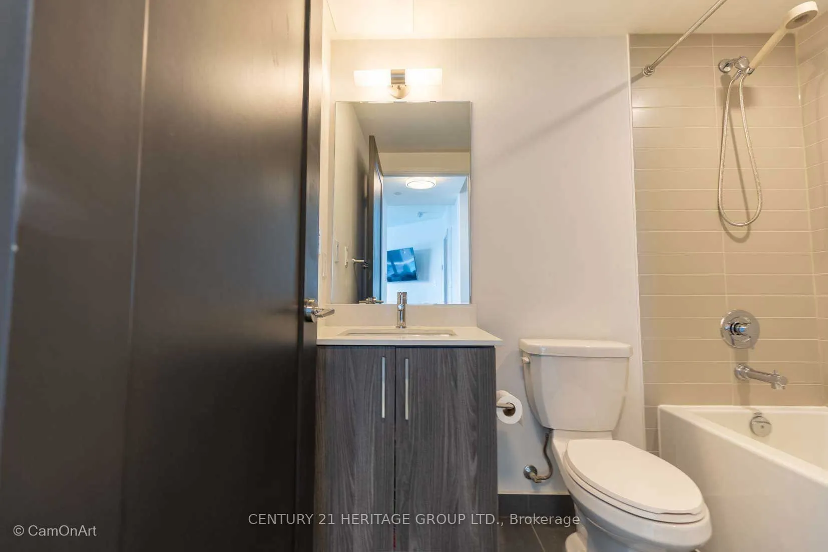 27 Bathurst Street, #1001