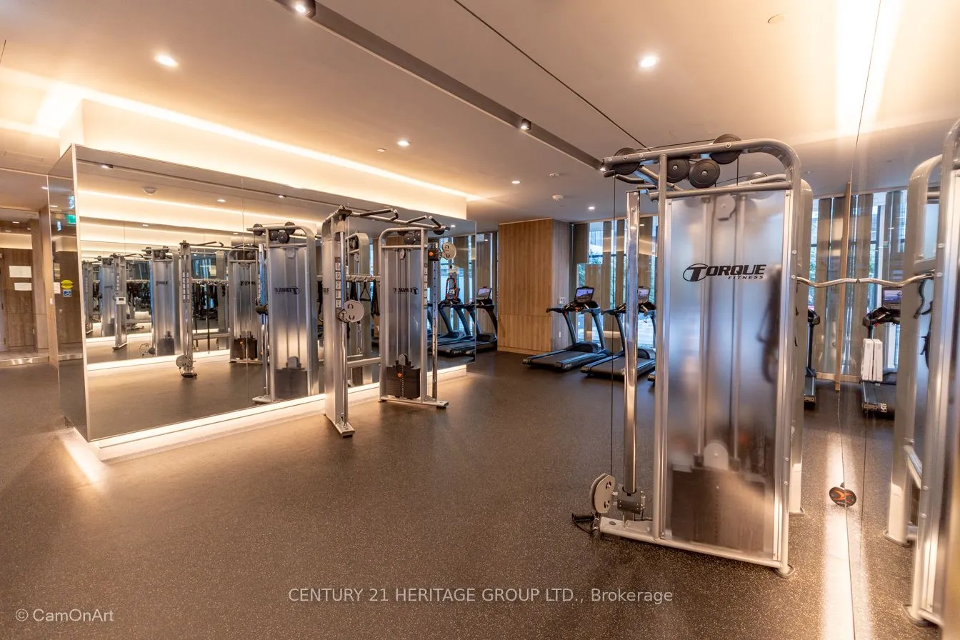 27 Bathurst Street, #1001