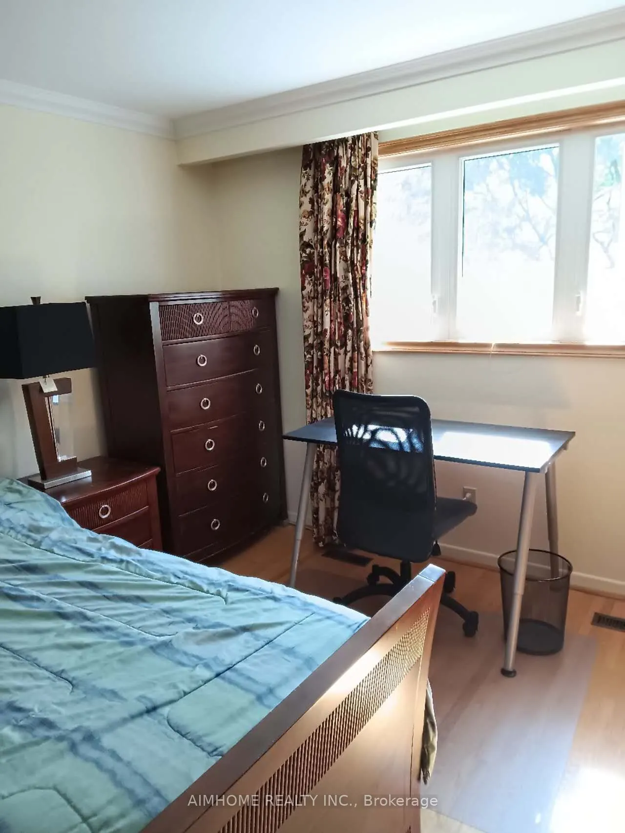 16 Wellesbourne Crescent, #Room1