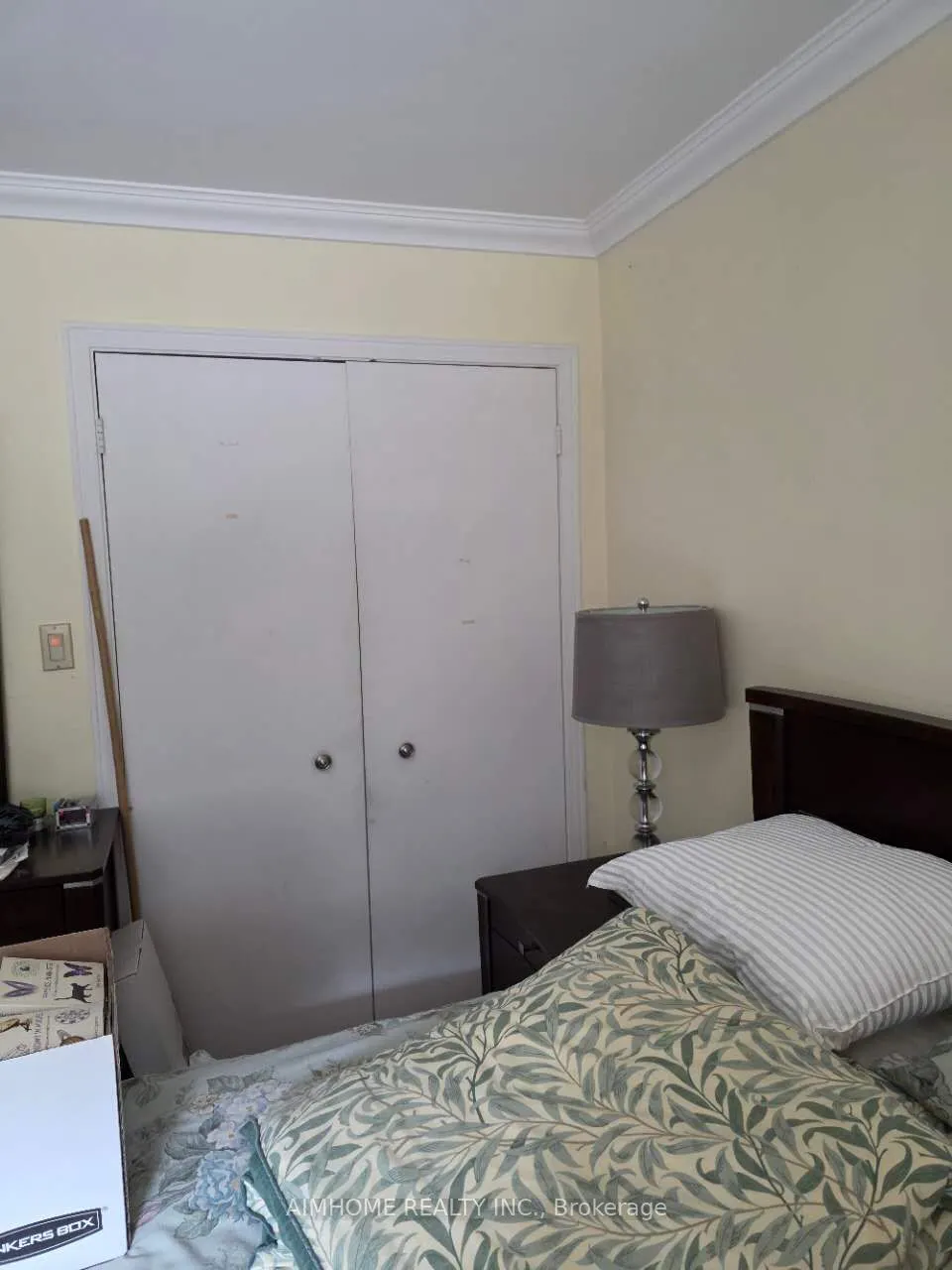 16 Wellesbourne Crescent, #Room1
