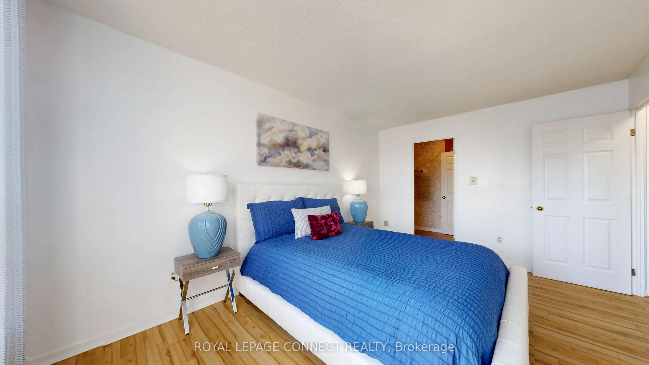 47 St Clair Avenue W, #1002