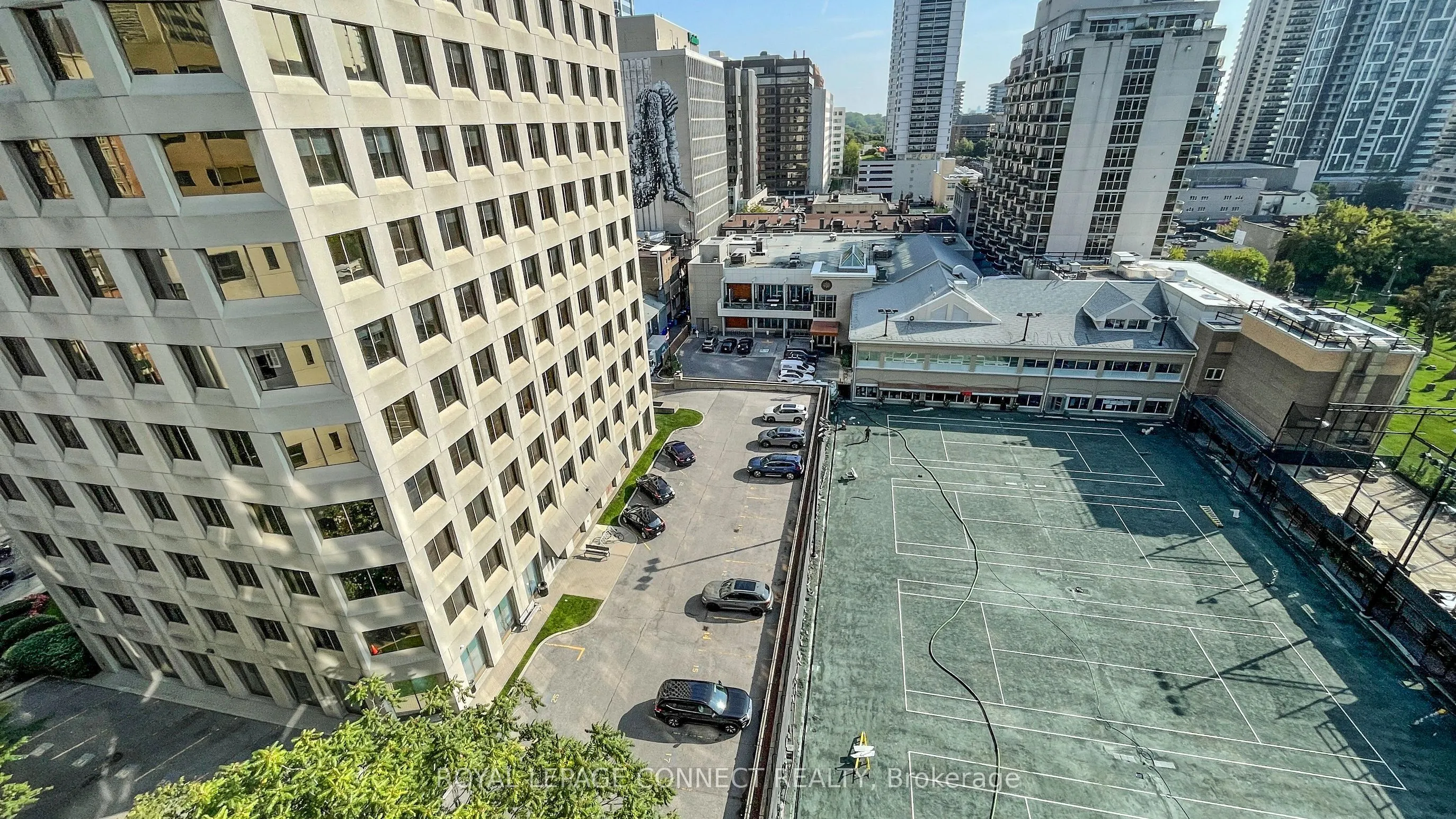 47 St Clair Avenue W, #1002