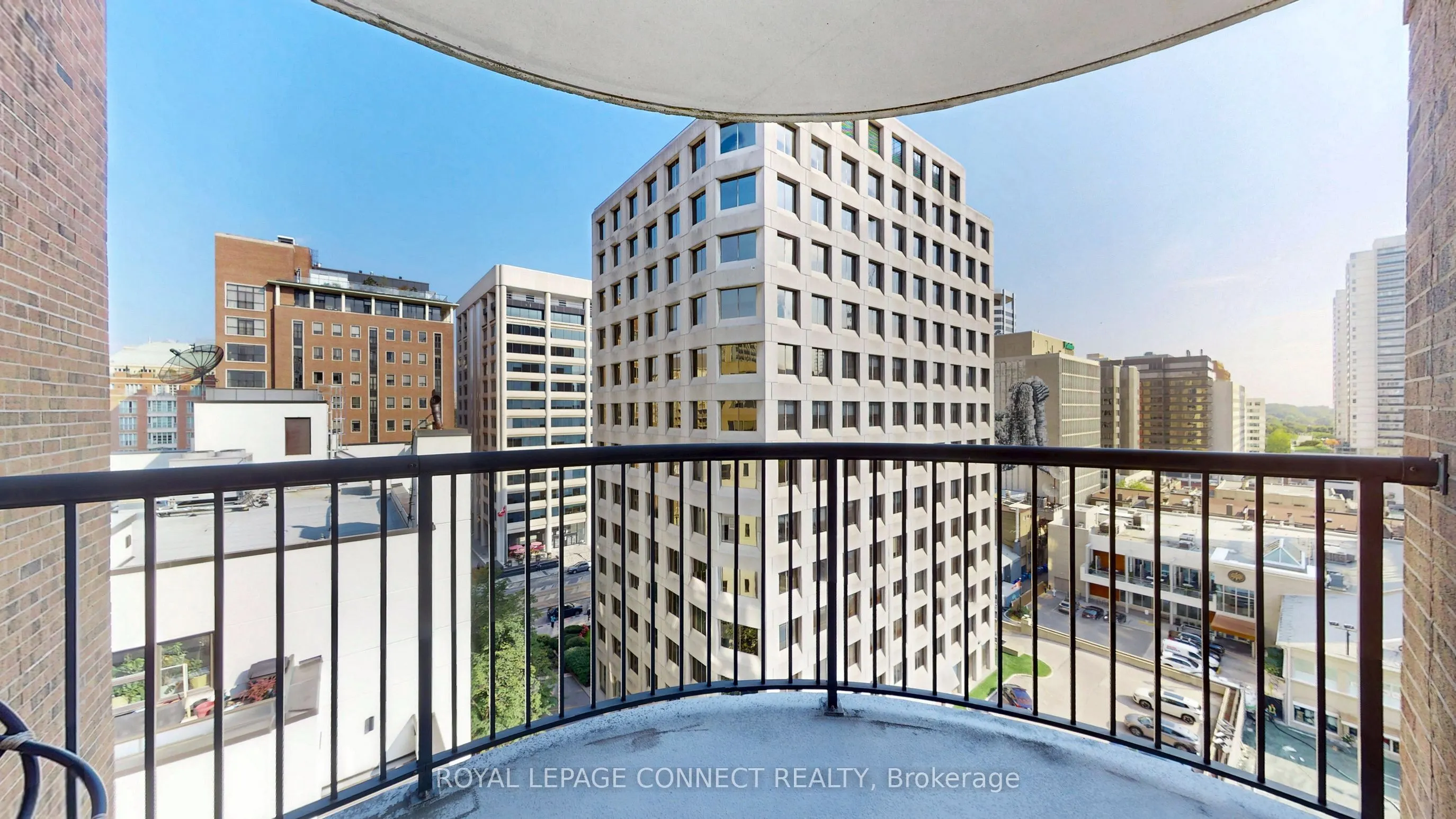 47 St Clair Avenue W, #1002