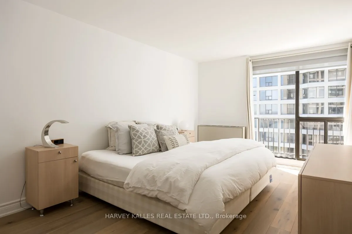 33 Harbour Square, #2804