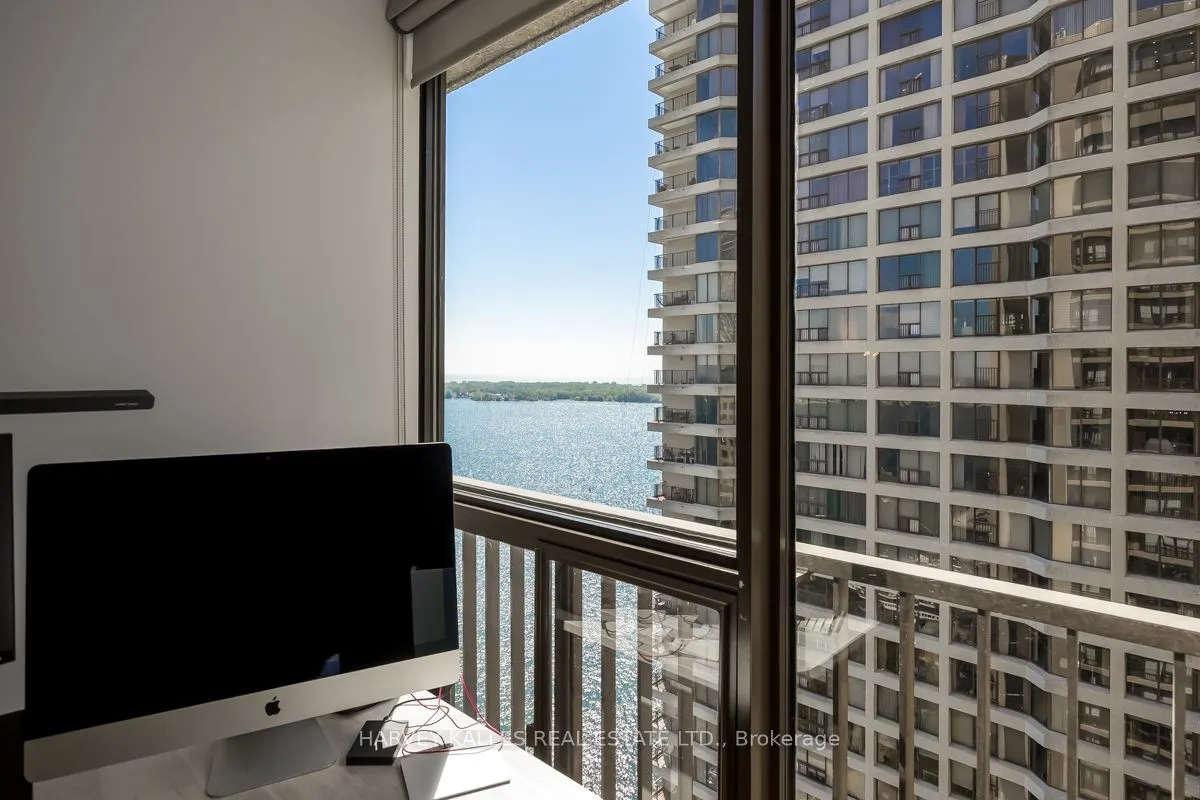 33 Harbour Square, #2804