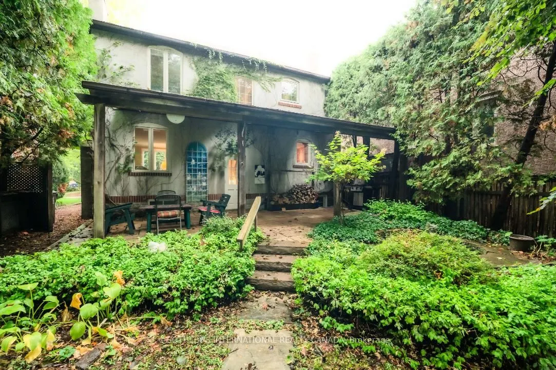 239 Empress Avenue