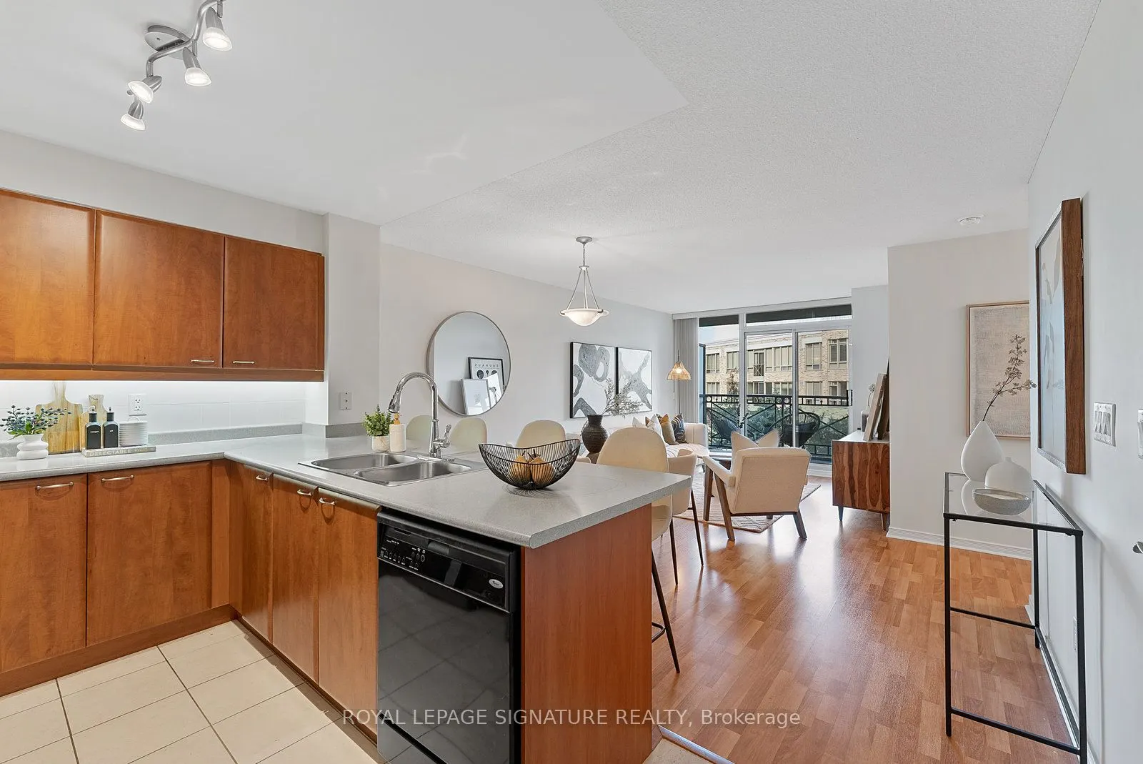 205 The Donway W, #521