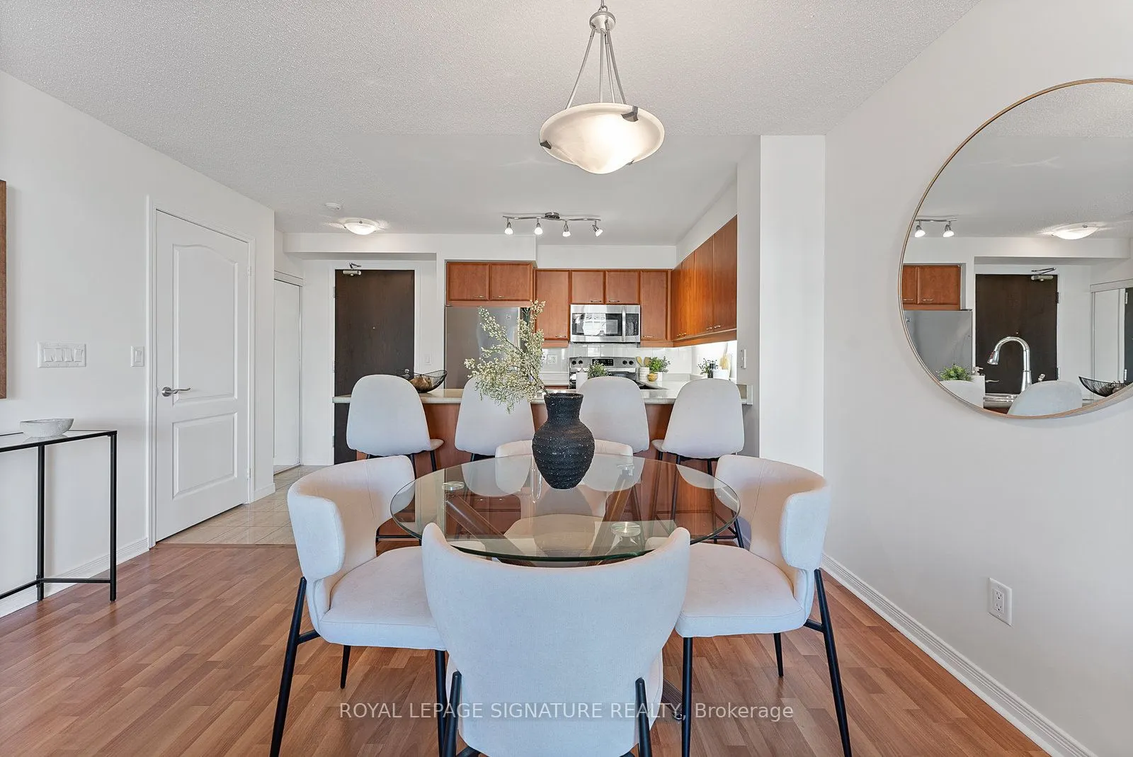 205 The Donway W, #521