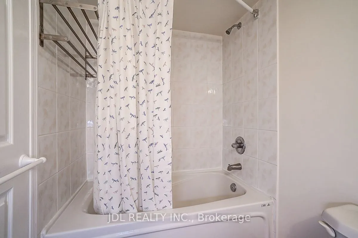 109 Front Street E, #823