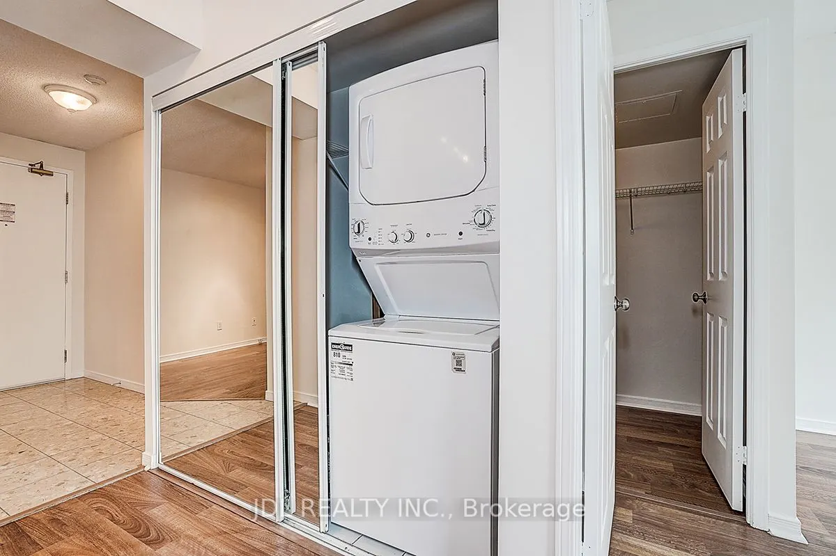 109 Front Street E, #823