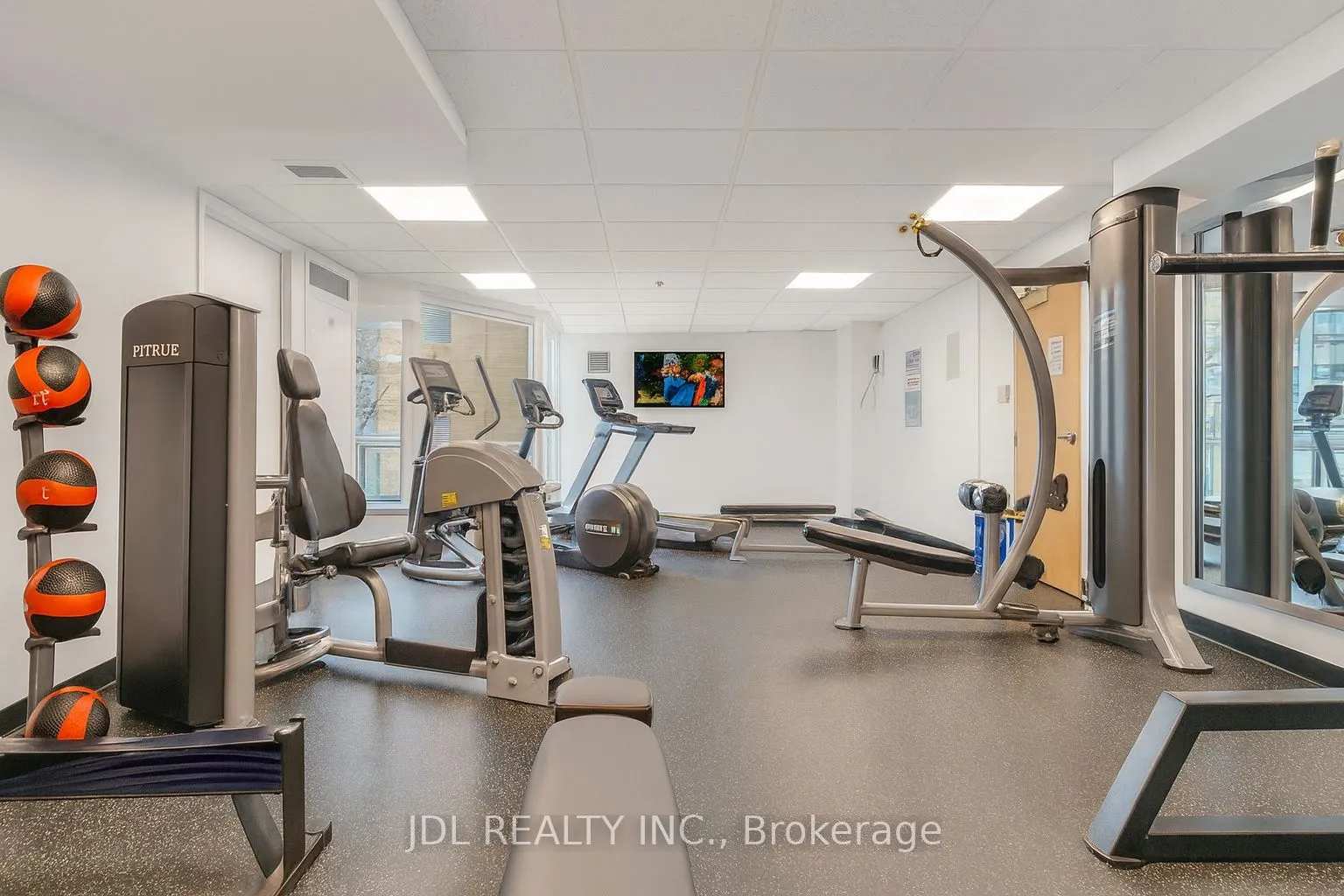 109 Front Street E, #823