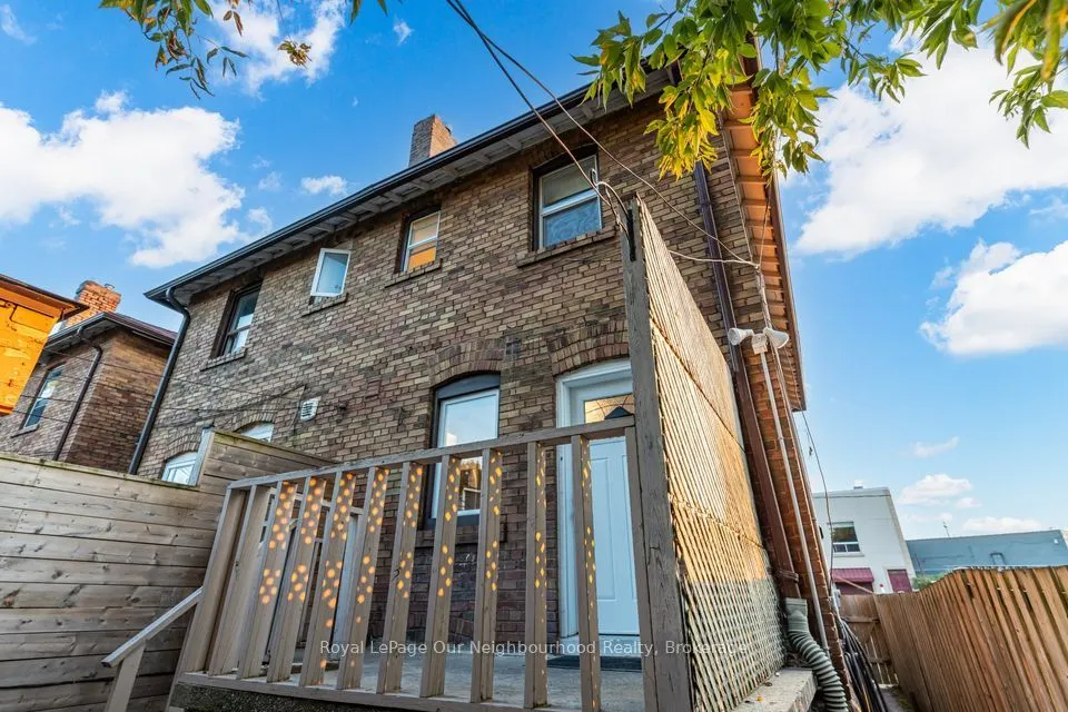 593 Vaughan Road