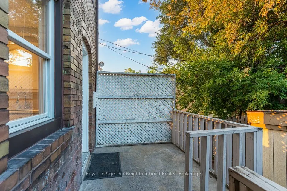 593 Vaughan Road