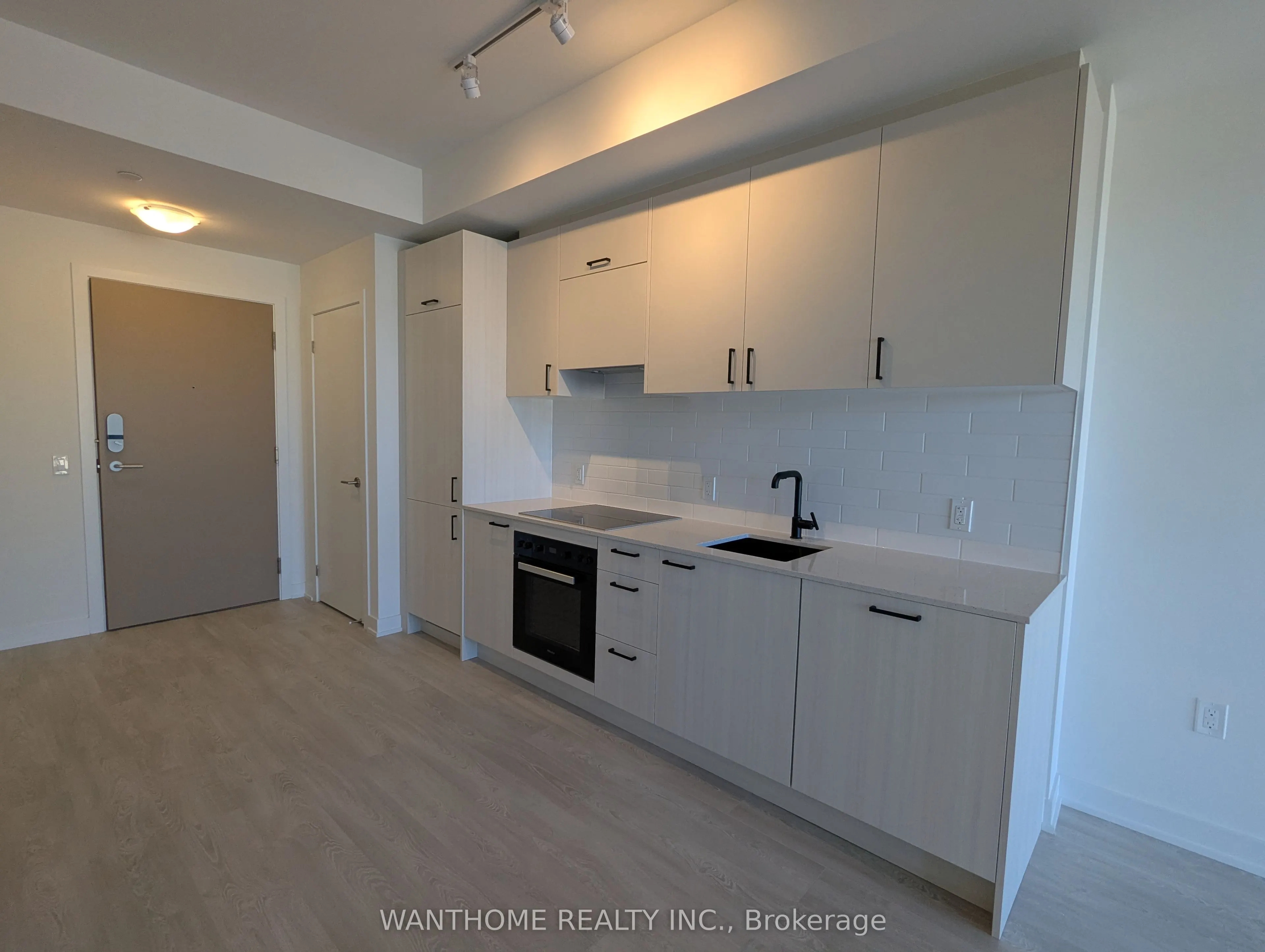 1 Kyle Lowry Road, #221