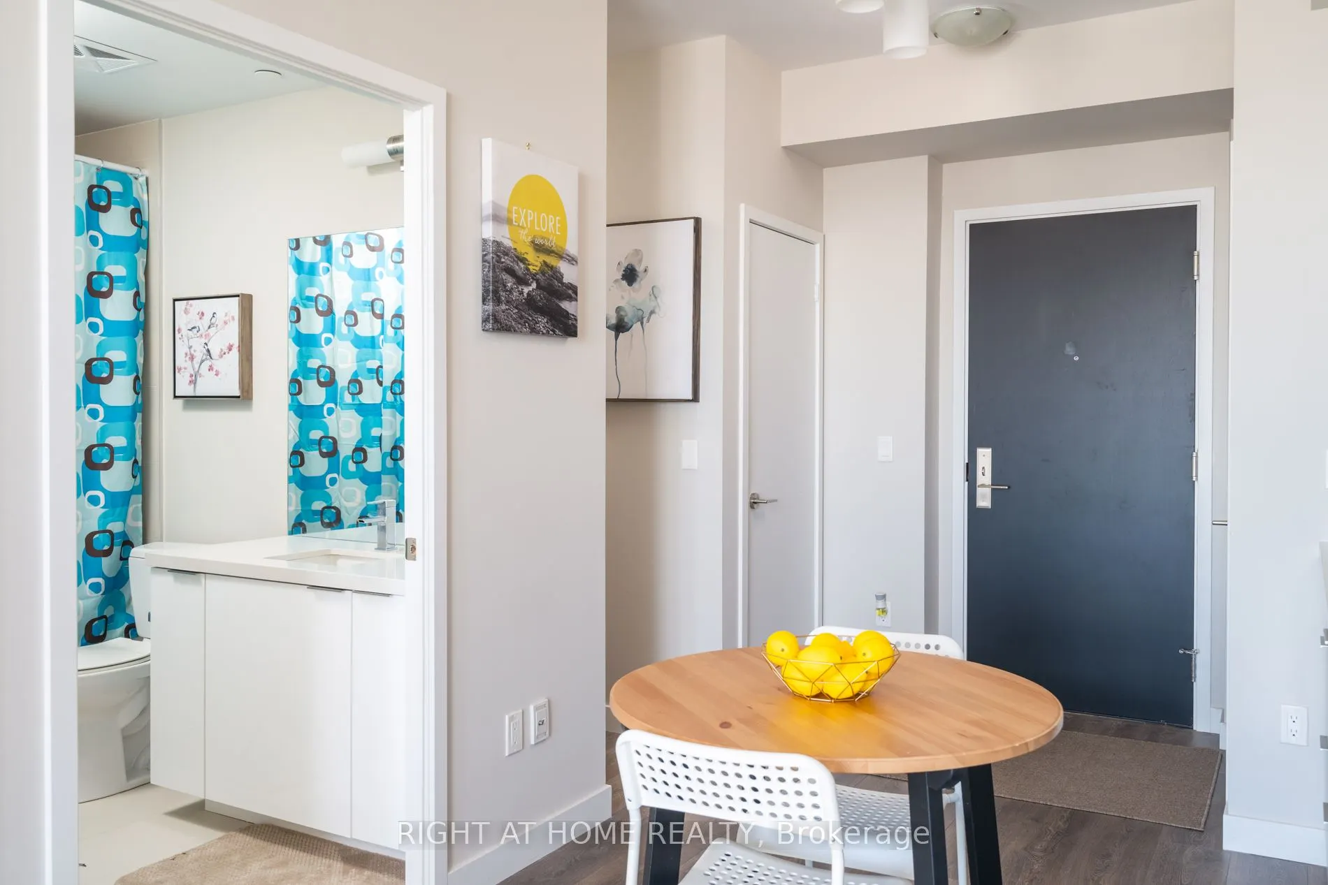 8 Eglinton Avenue E, #5703
