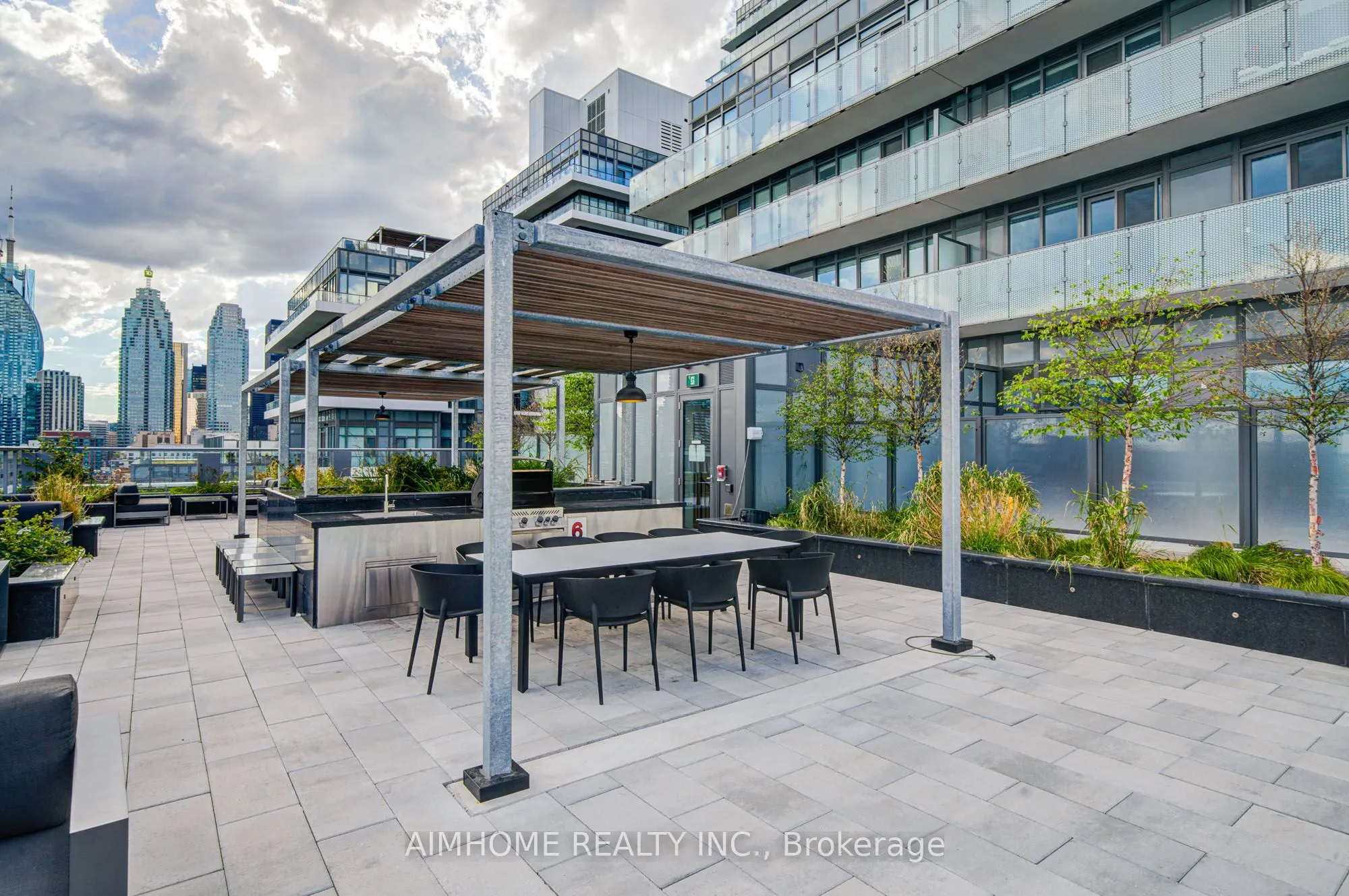 70 Princess Street, #1723