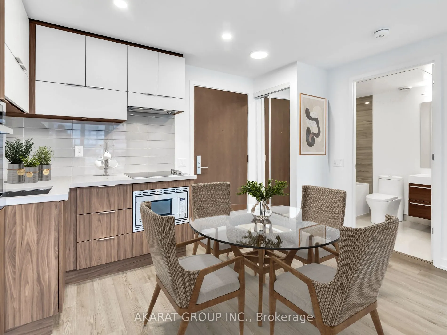 39 Roehampton Avenue, #2706