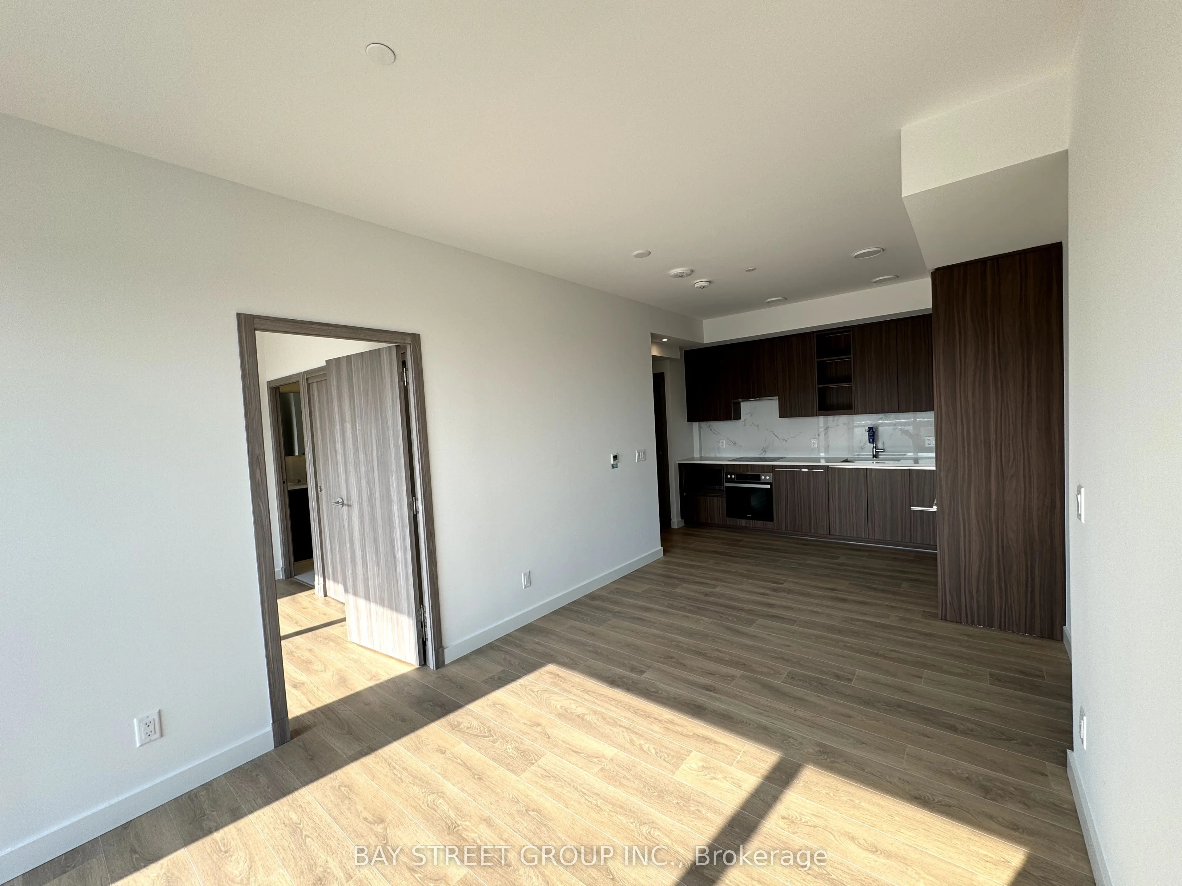 25 McMahon Drive, #1506