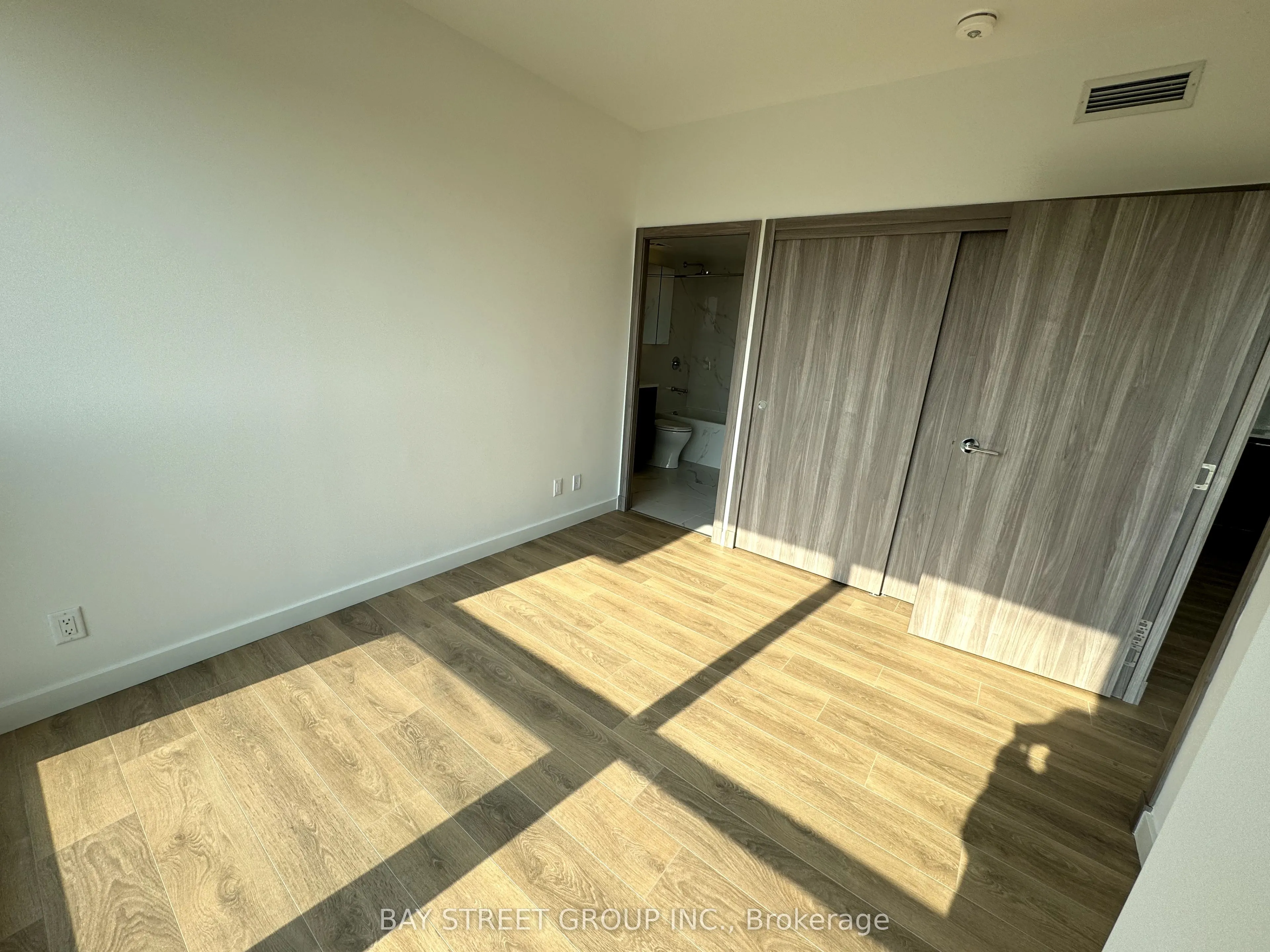 25 McMahon Drive, #1506
