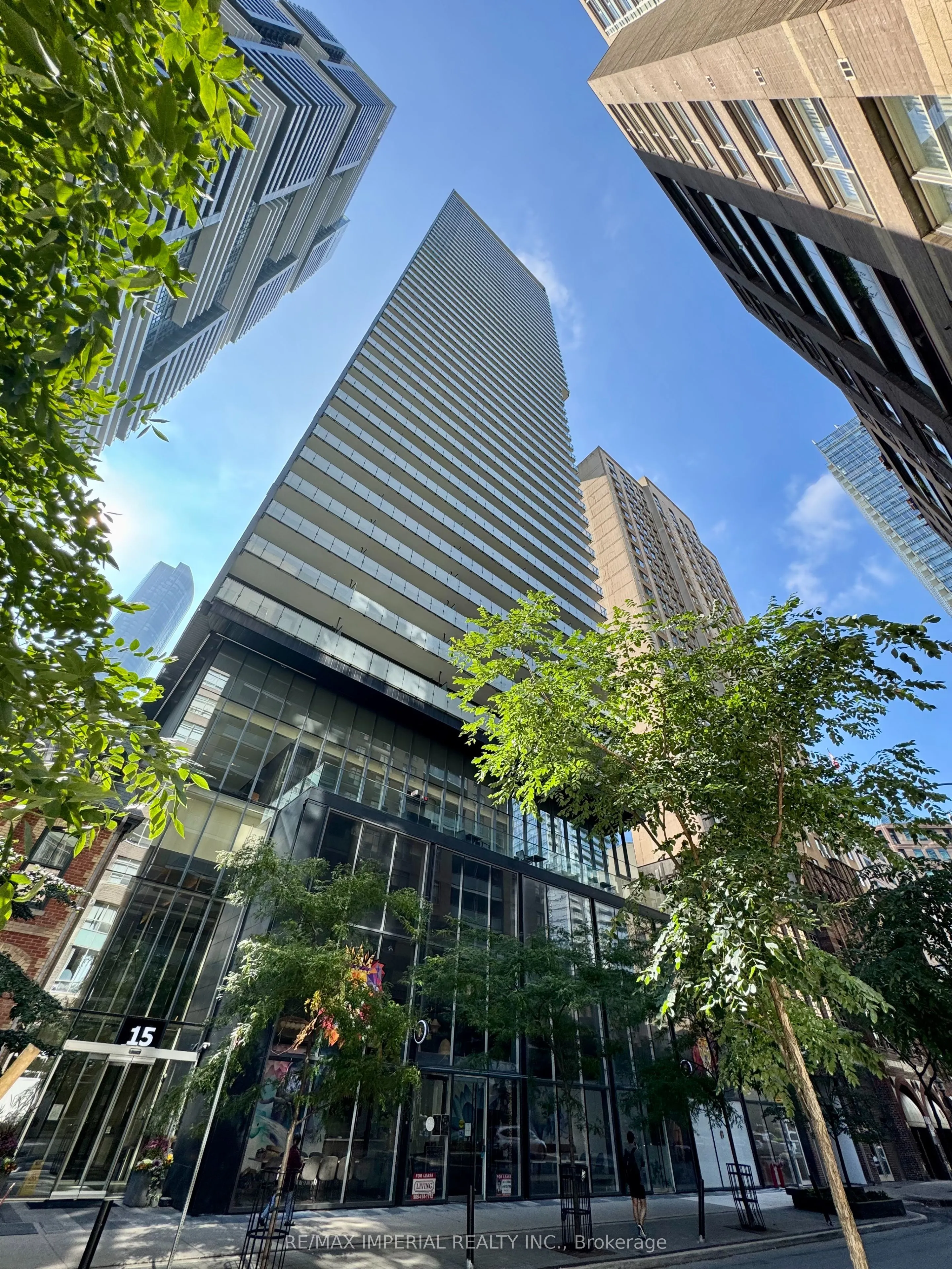 15 Grenville Street, #907