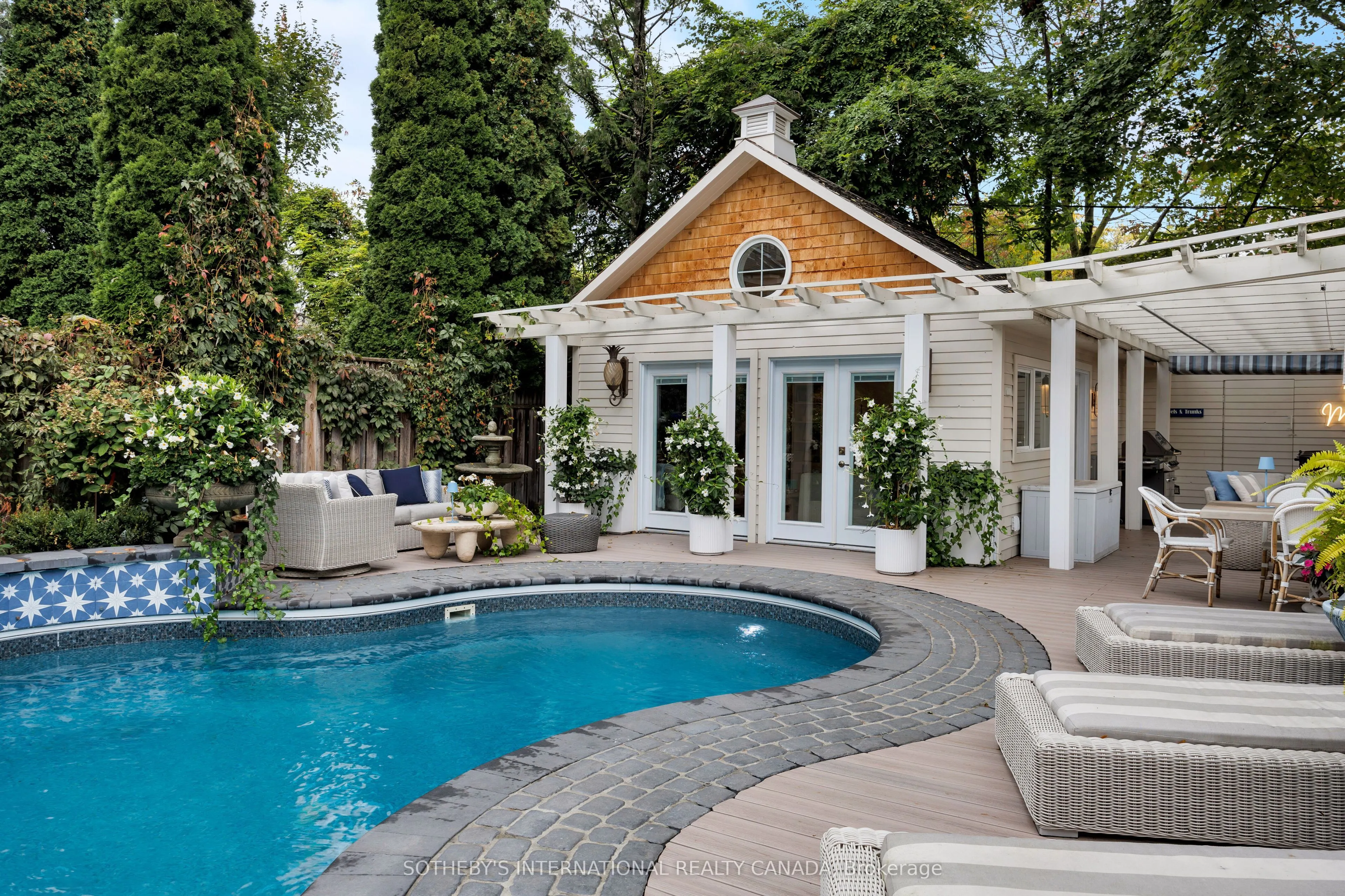 34 South Drive