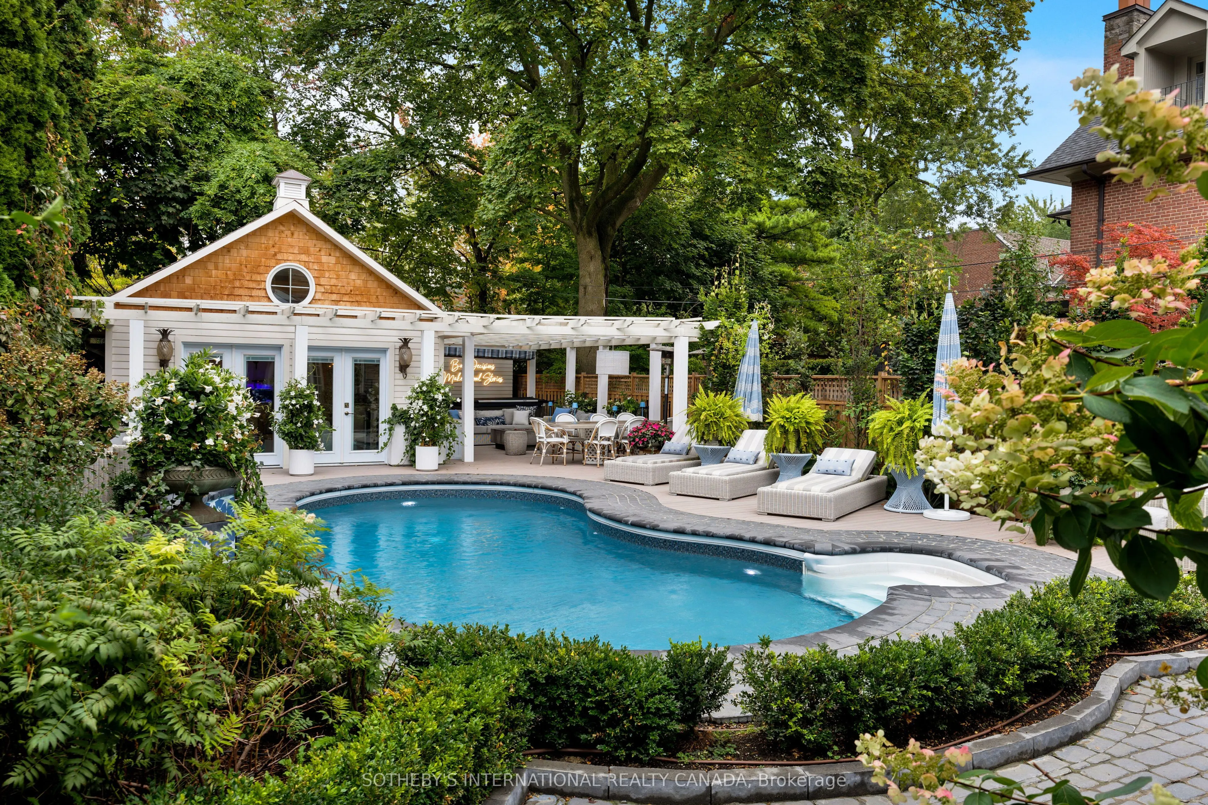 34 South Drive