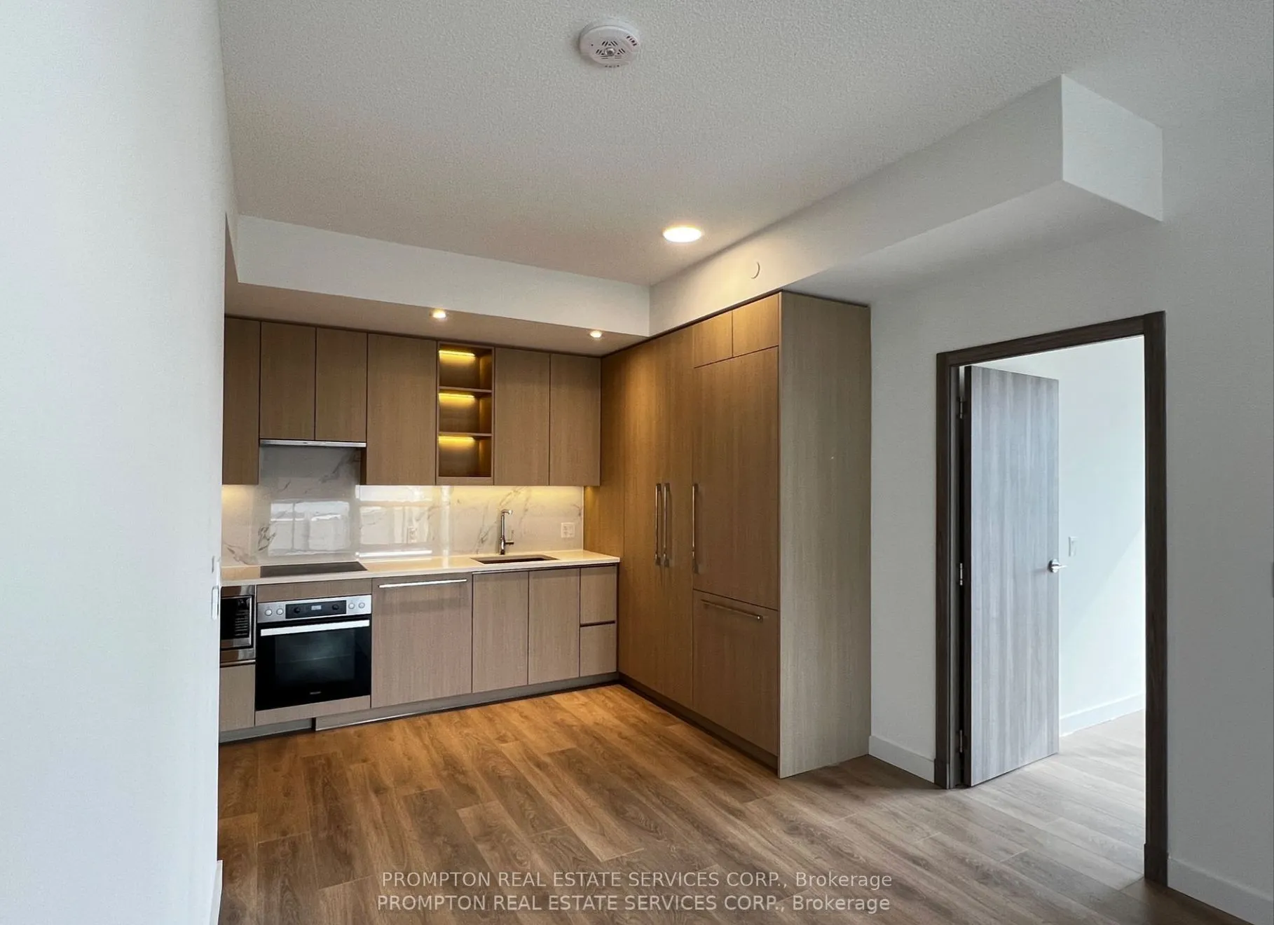 27 Mcmahon Drive, #503