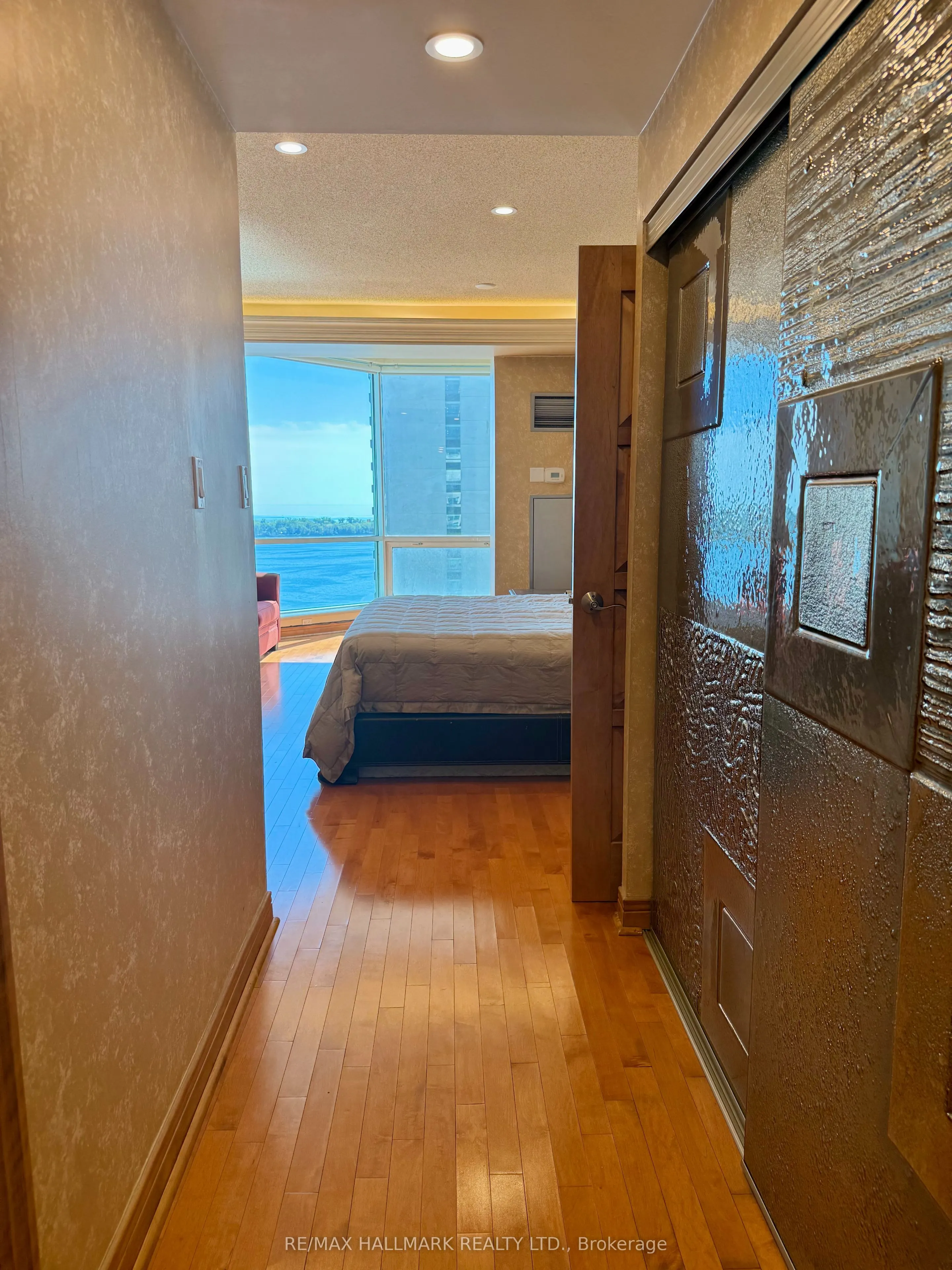 10 Queens Quay W, #PH11