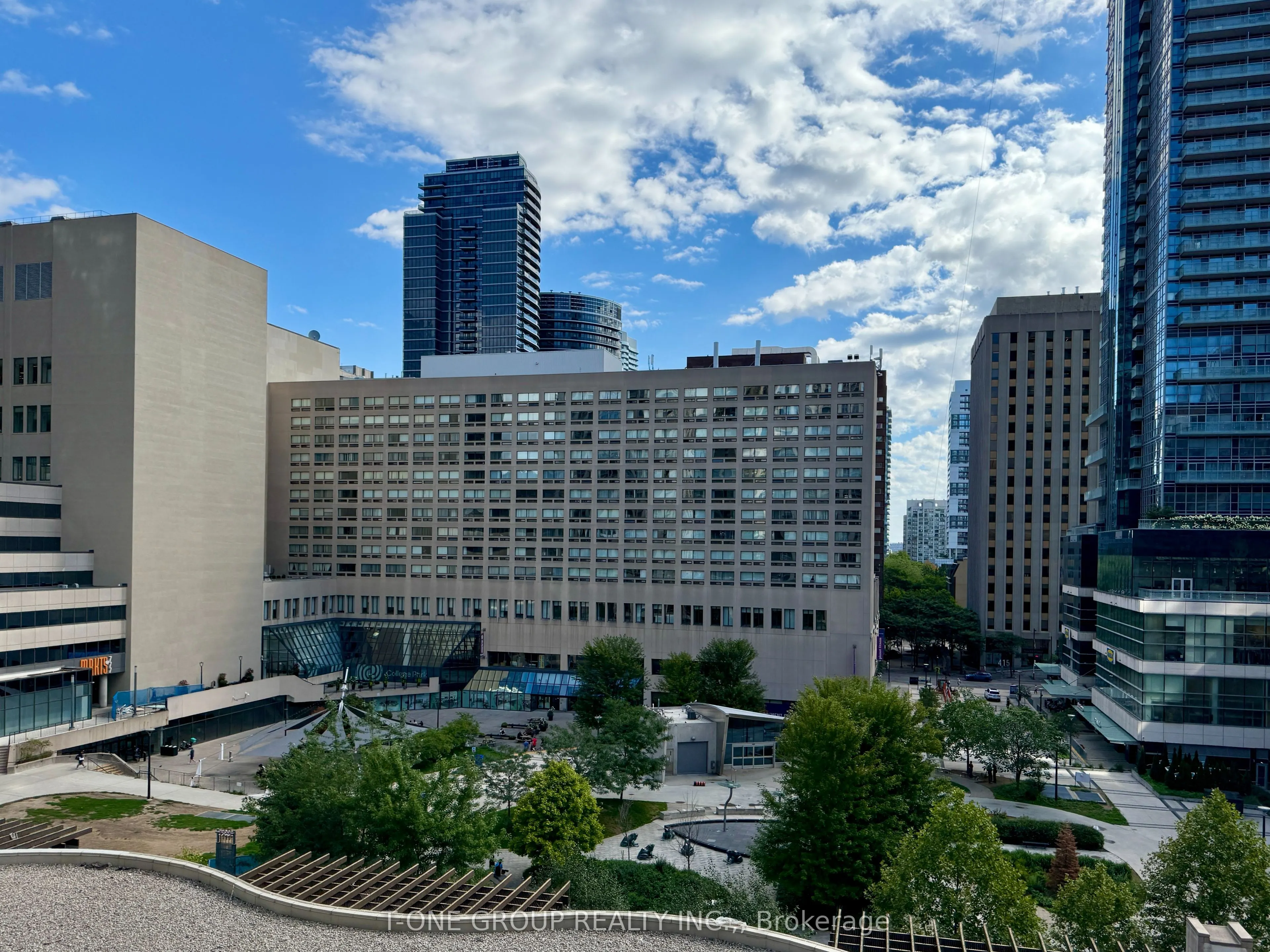 761 Bay Street, #605