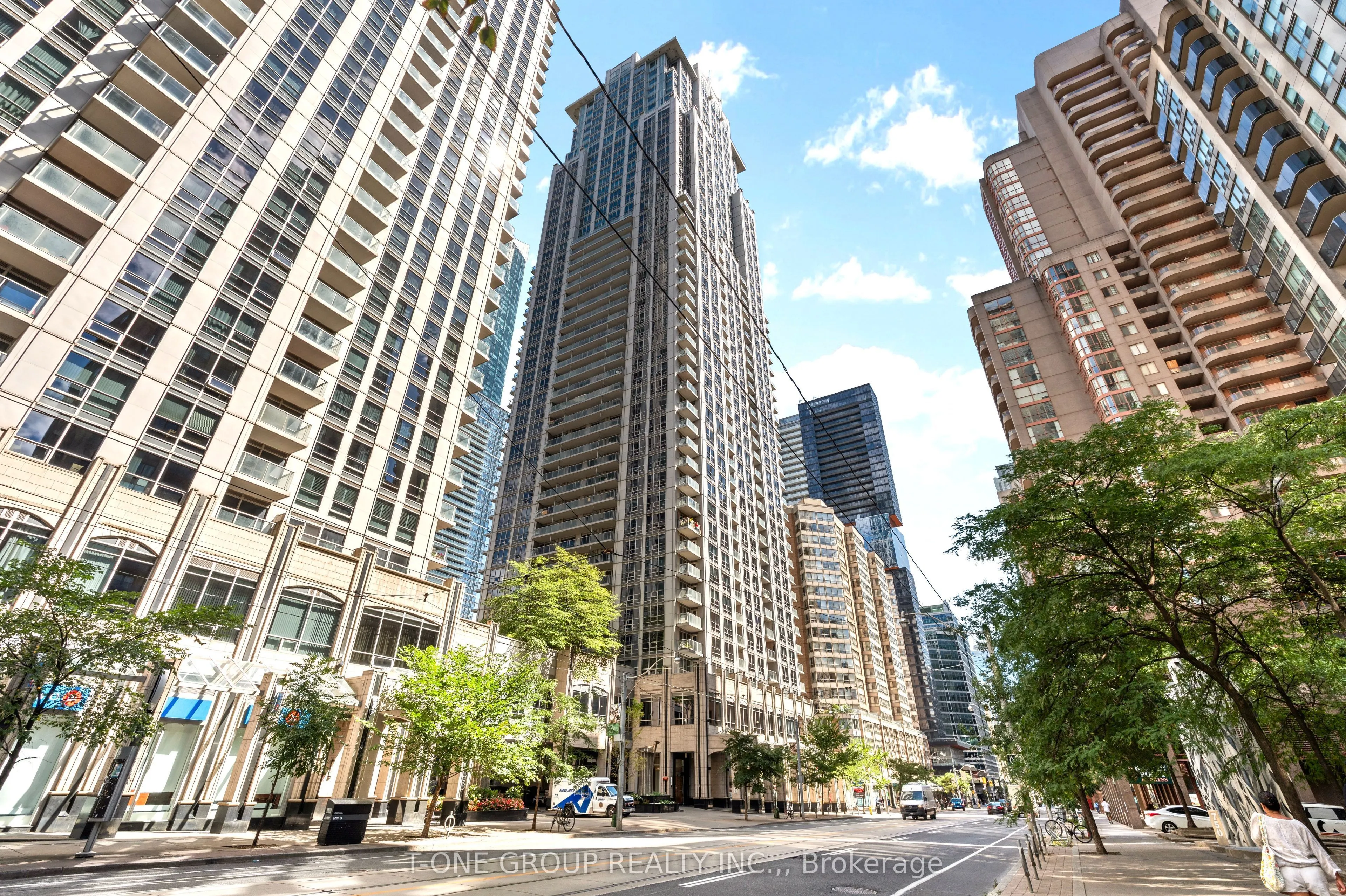 761 Bay Street, #605